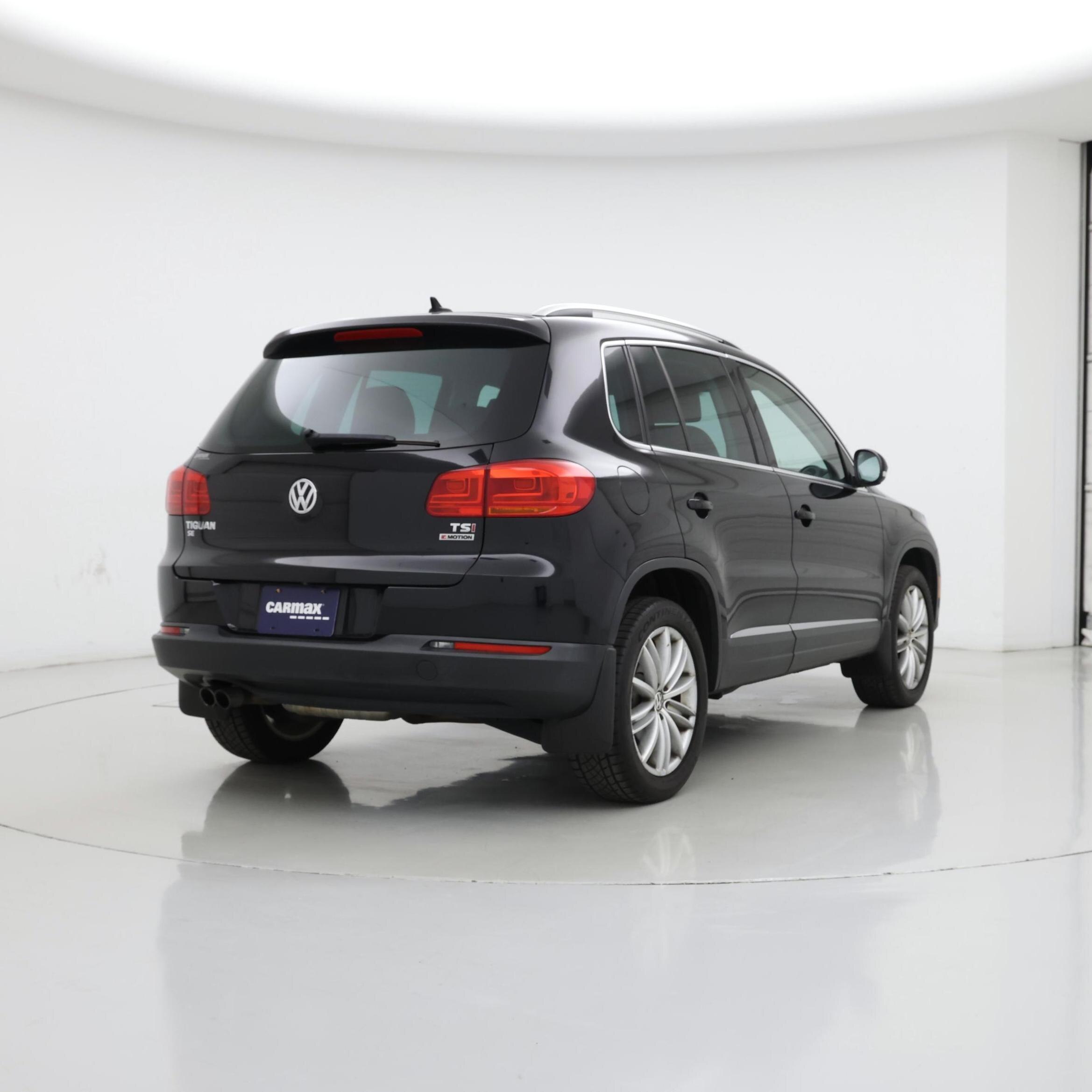 Thumbnail: 2016 Volkswagen Tiguan - 8