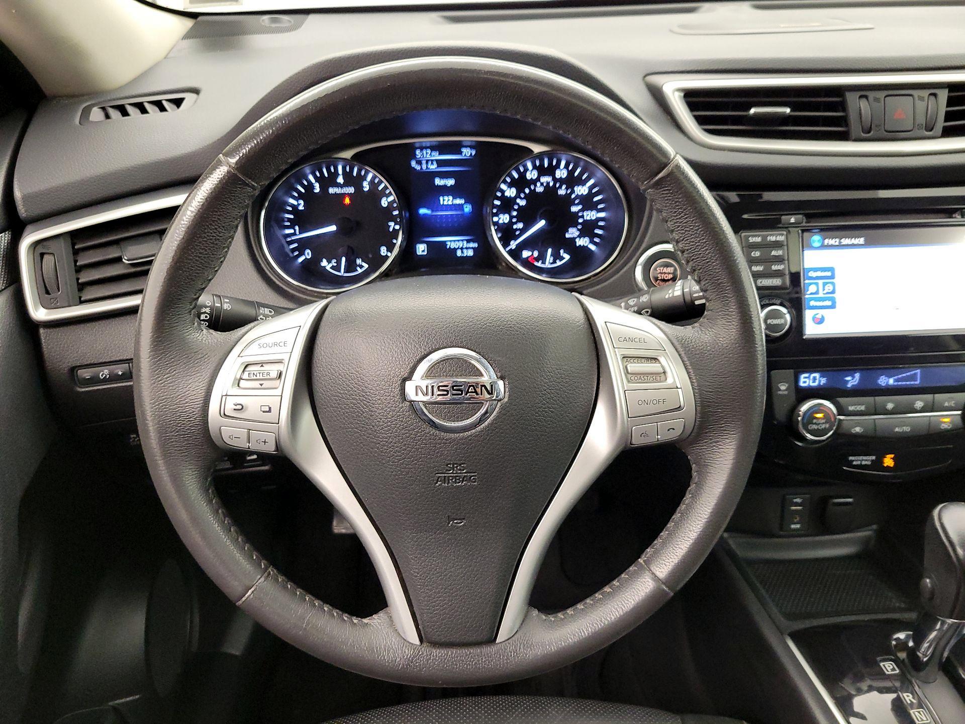 Thumbnail: 2015 Nissan Rogue - 10