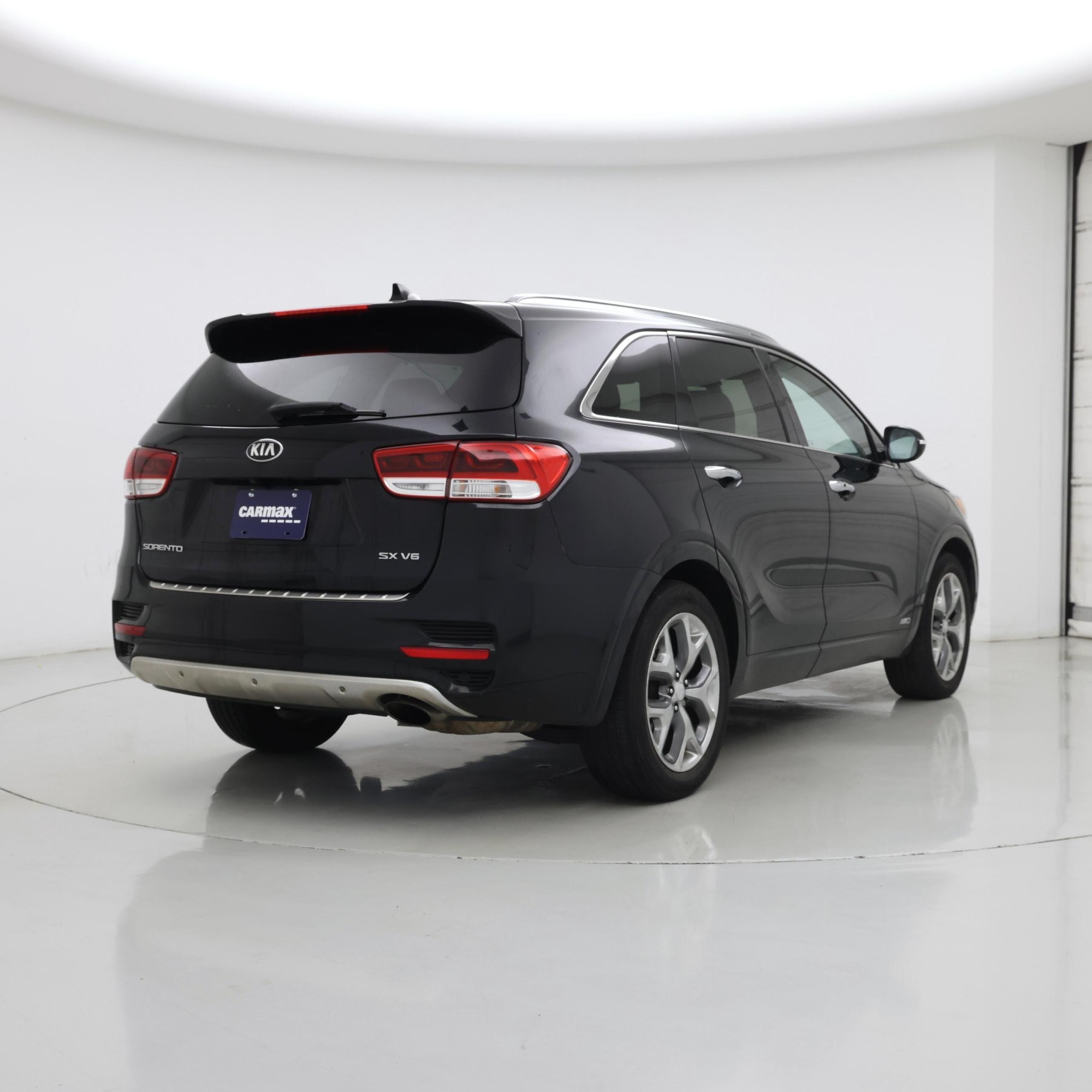 Thumbnail: 2017 Kia Sorento - 8