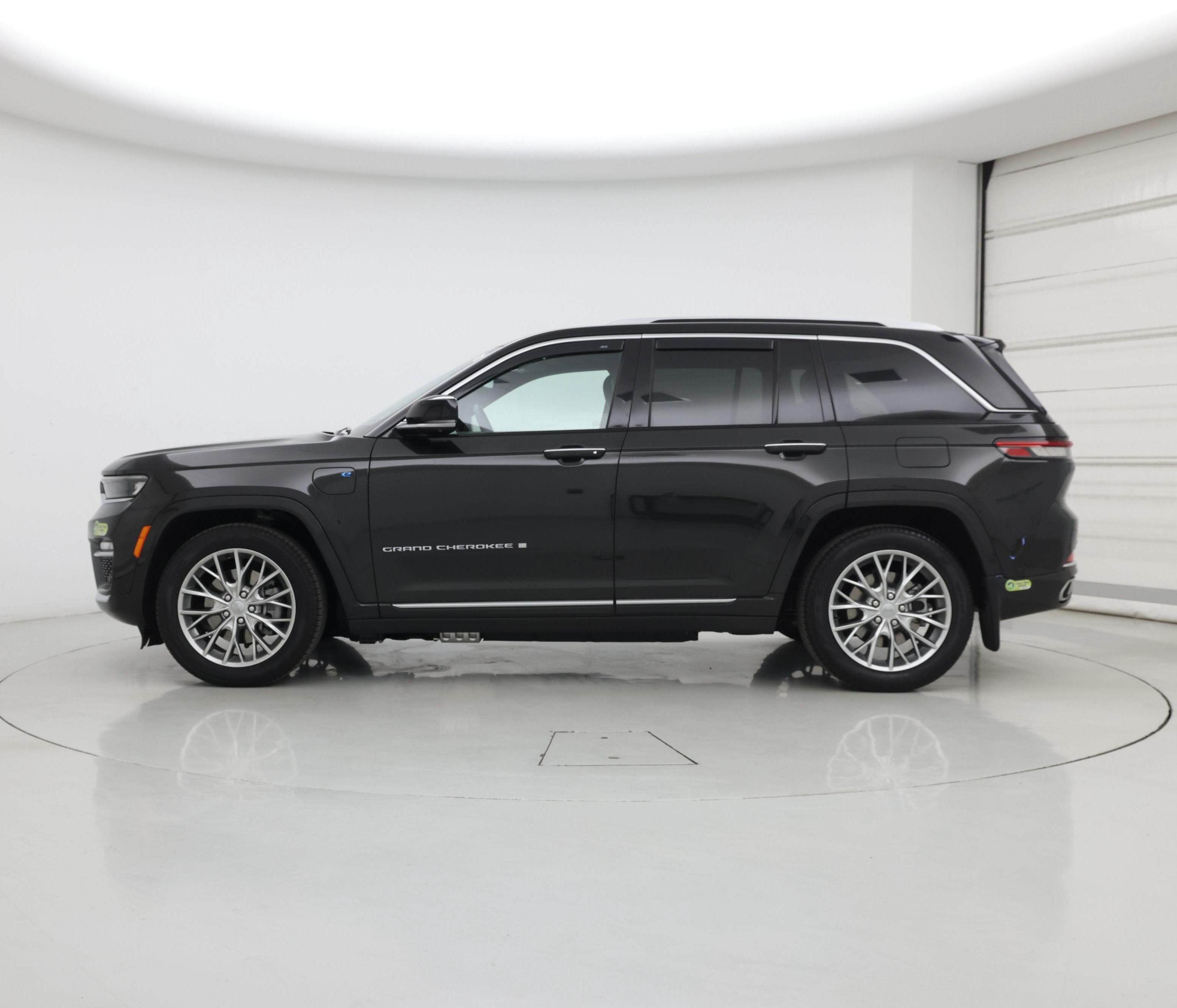 Thumbnail: 2024 Jeep Grand Cherokee - 3
