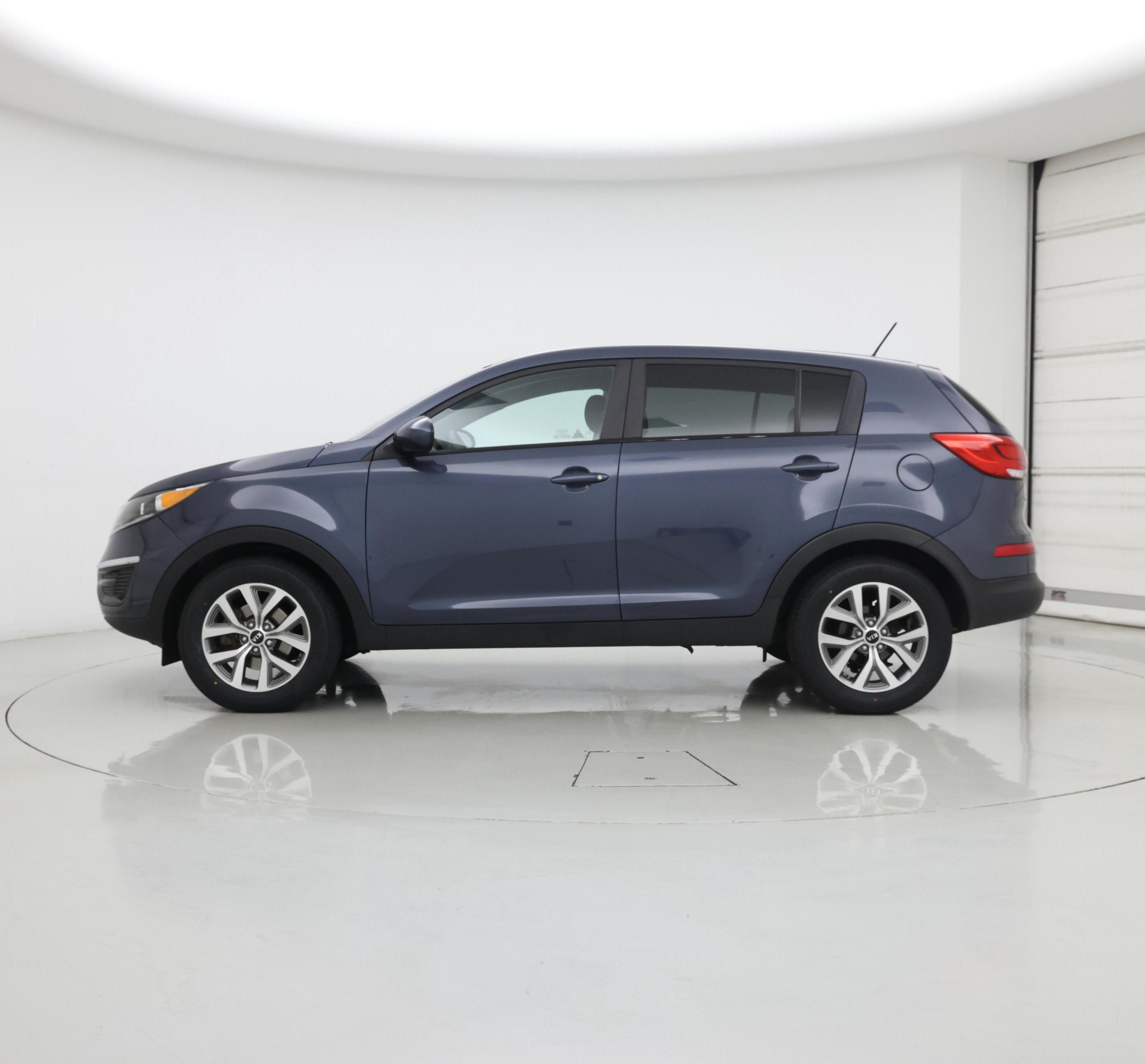 Thumbnail: 2016 Kia Sportage - 3