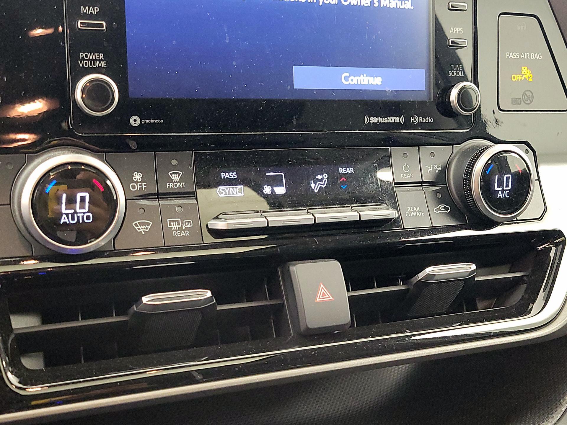 Thumbnail: 2021 Toyota Highlander - 16