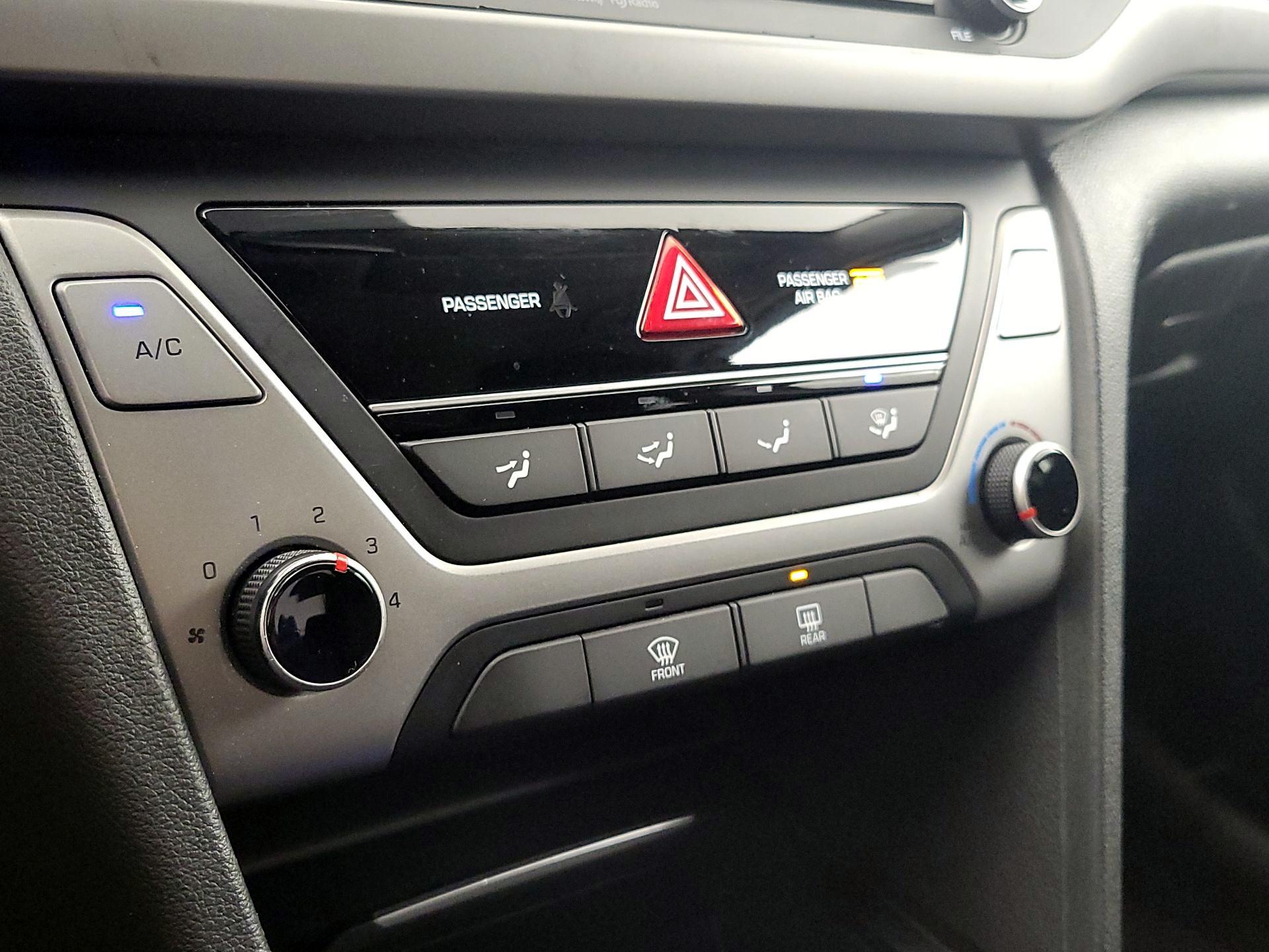 Thumbnail: 2018 Hyundai Elantra - 16