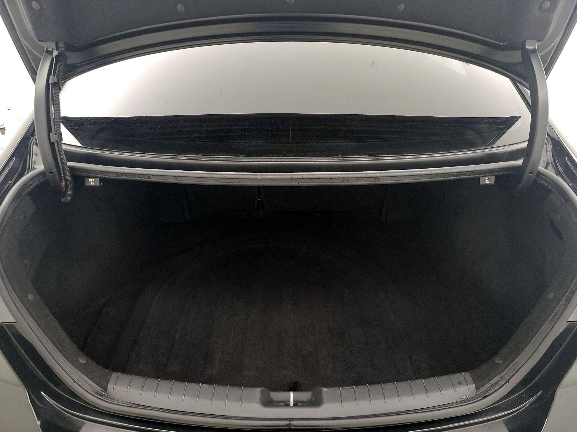 Thumbnail: 2018 Hyundai Elantra - 20