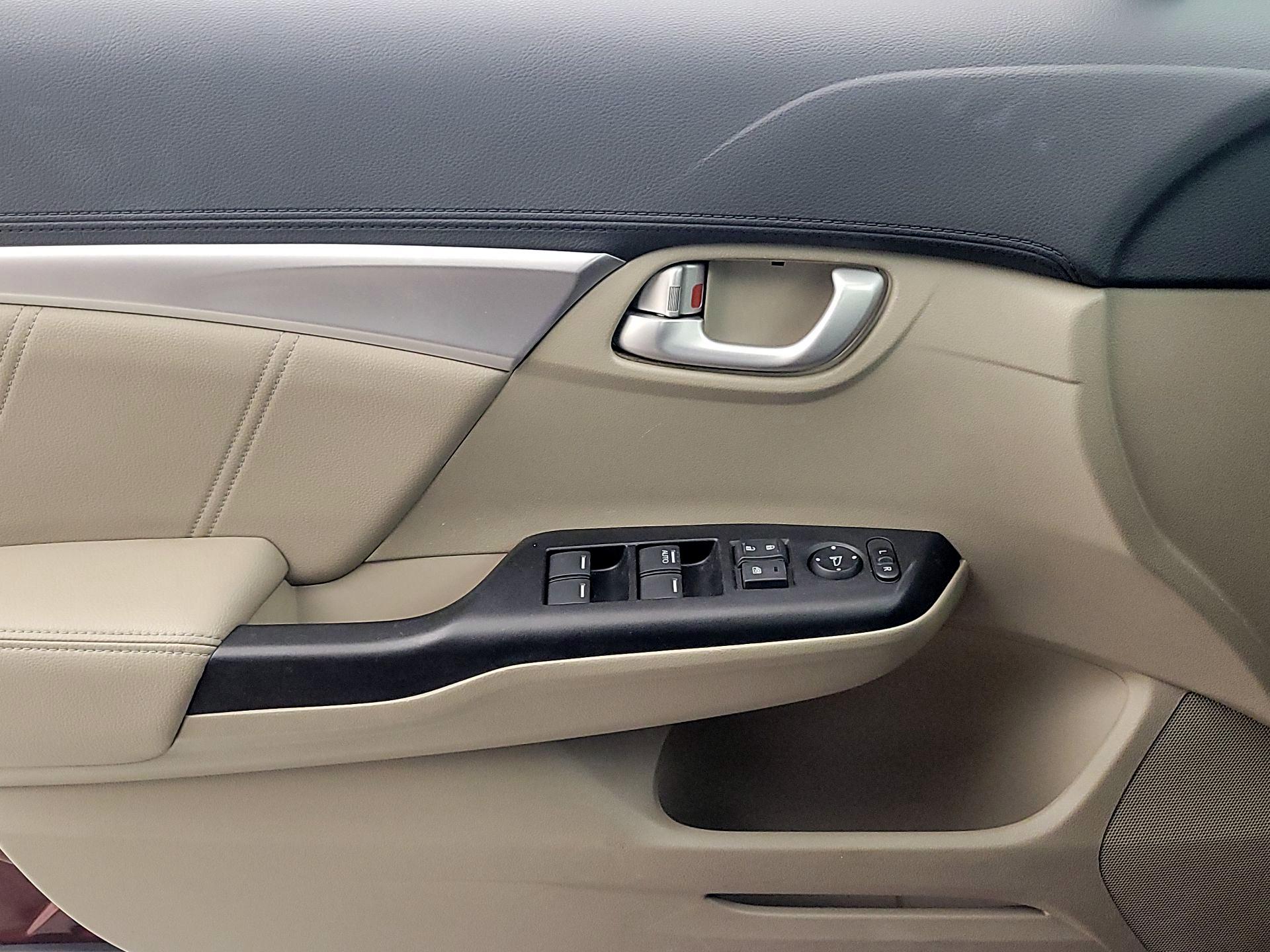 Thumbnail: 2015 Honda Civic - 12