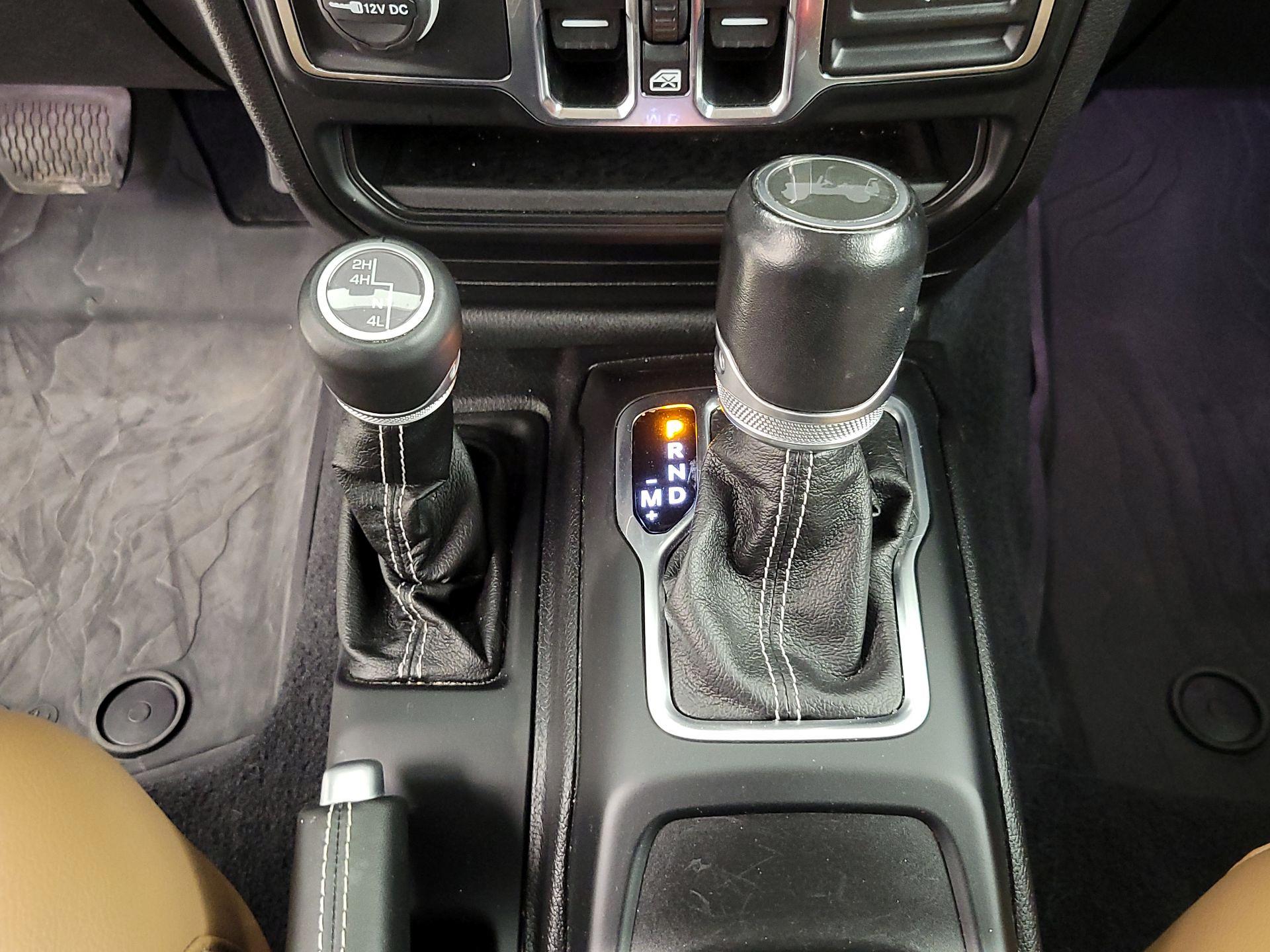 Thumbnail: 2020 Jeep Wrangler - 18