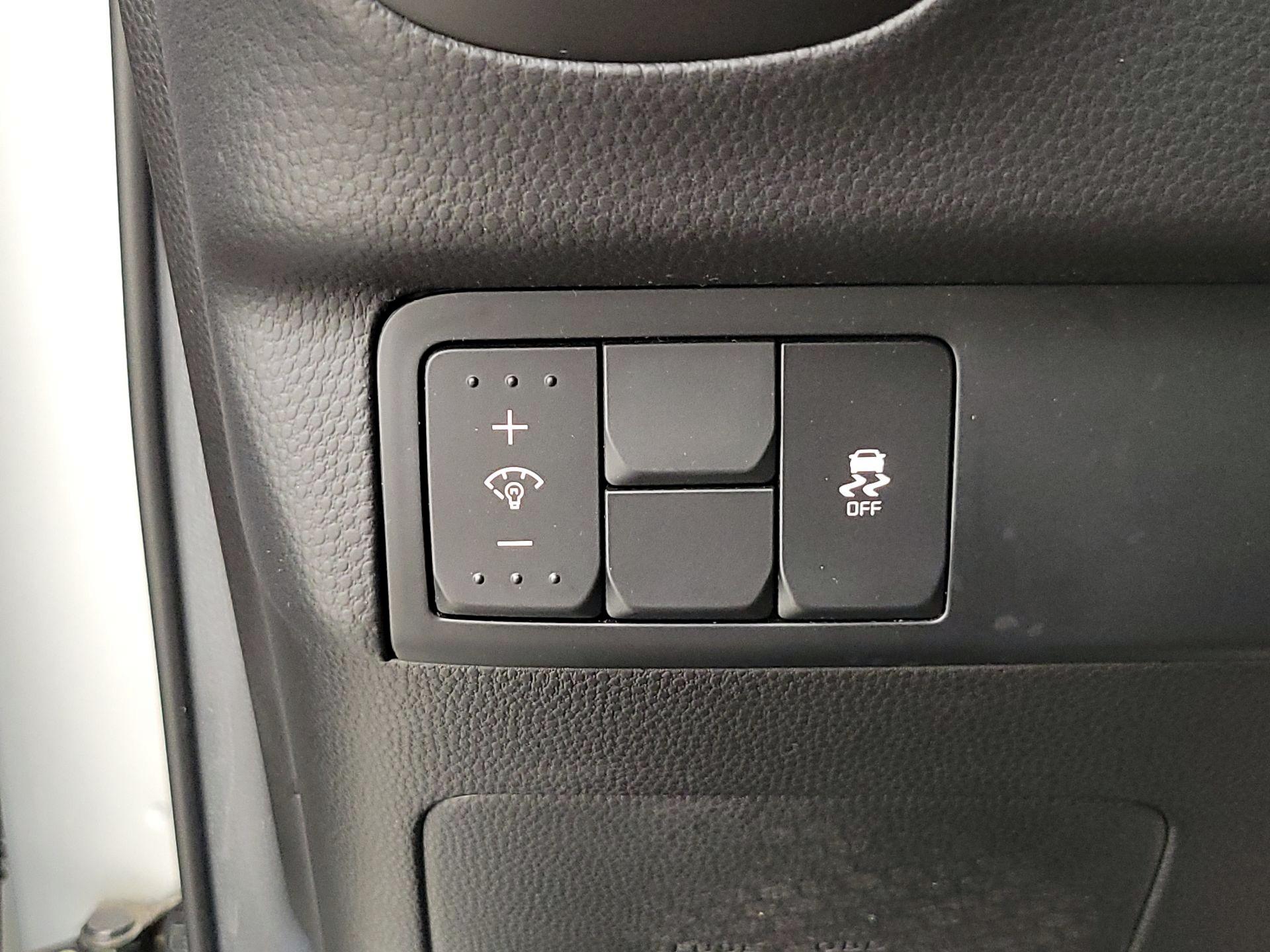 Thumbnail: 2015 Kia Soul - 13