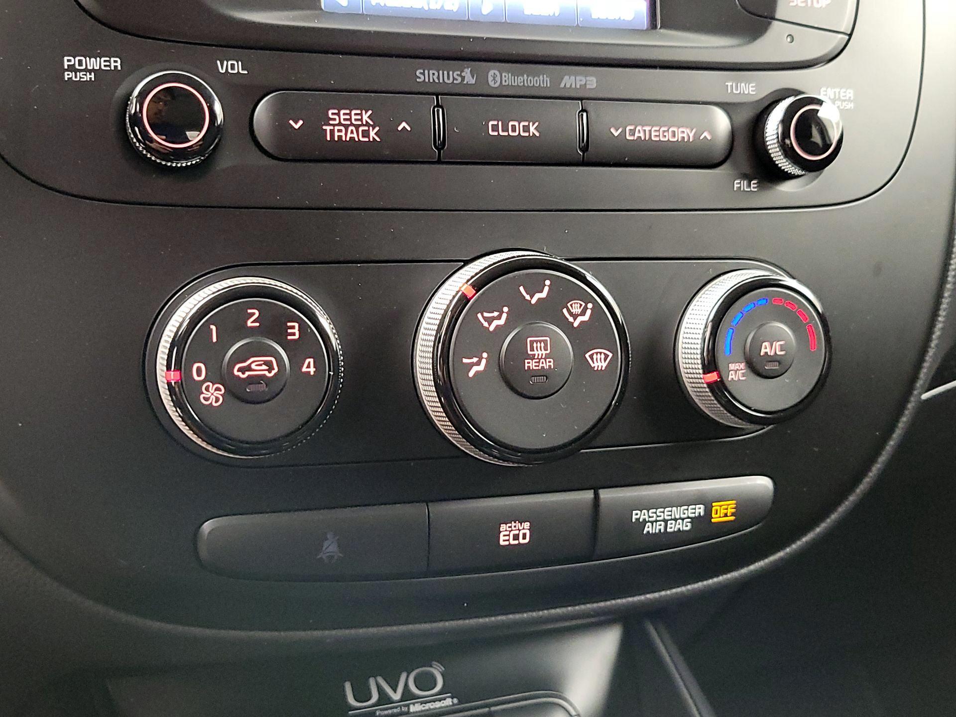Thumbnail: 2015 Kia Soul - 16