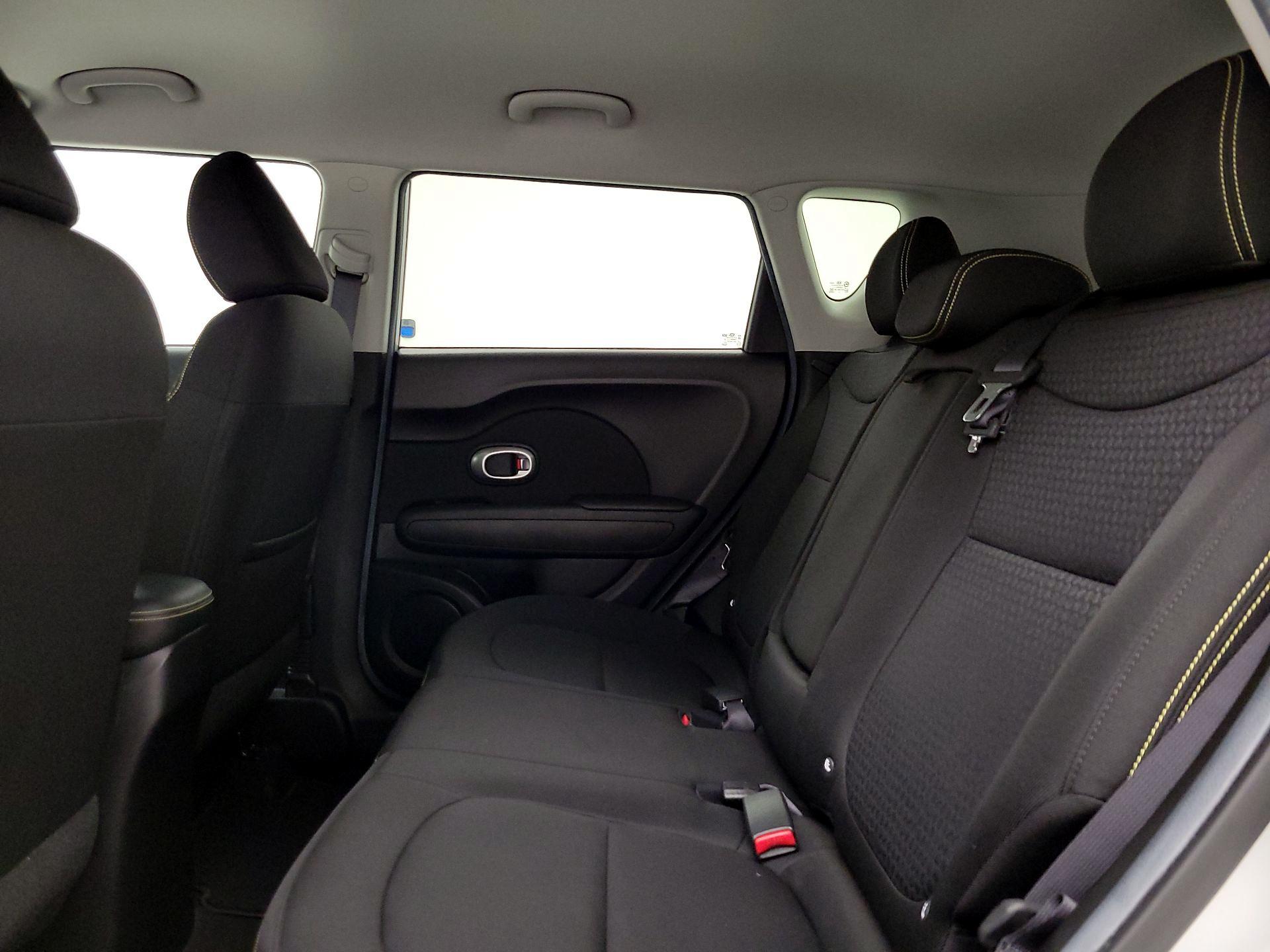 Thumbnail: 2015 Kia Soul - 19
