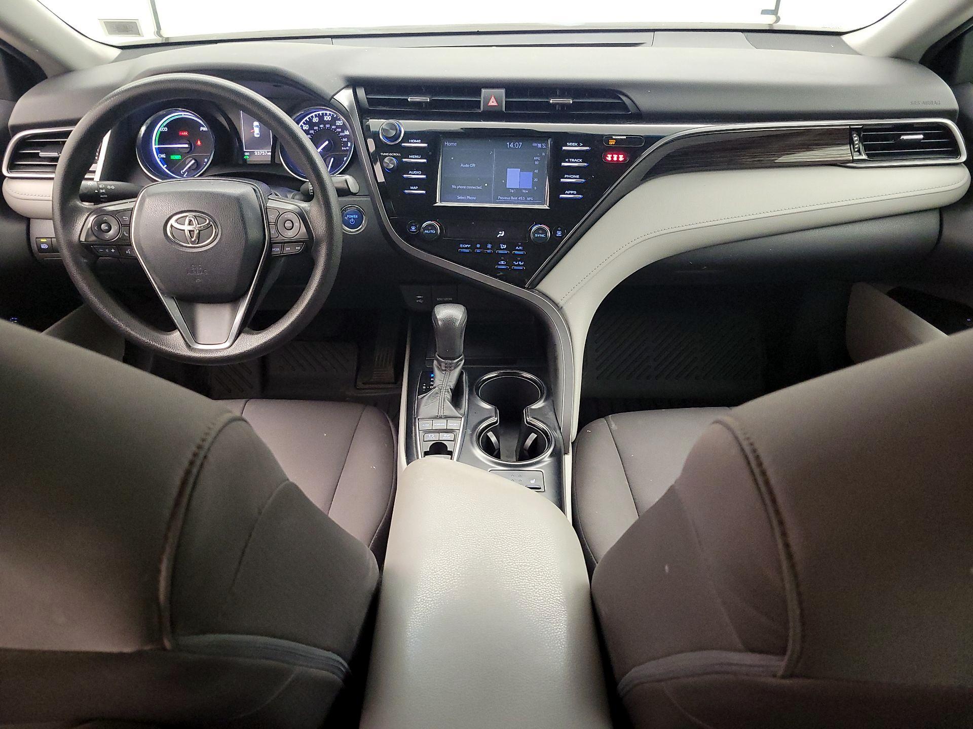 Thumbnail: 2019 Toyota Camry - 9