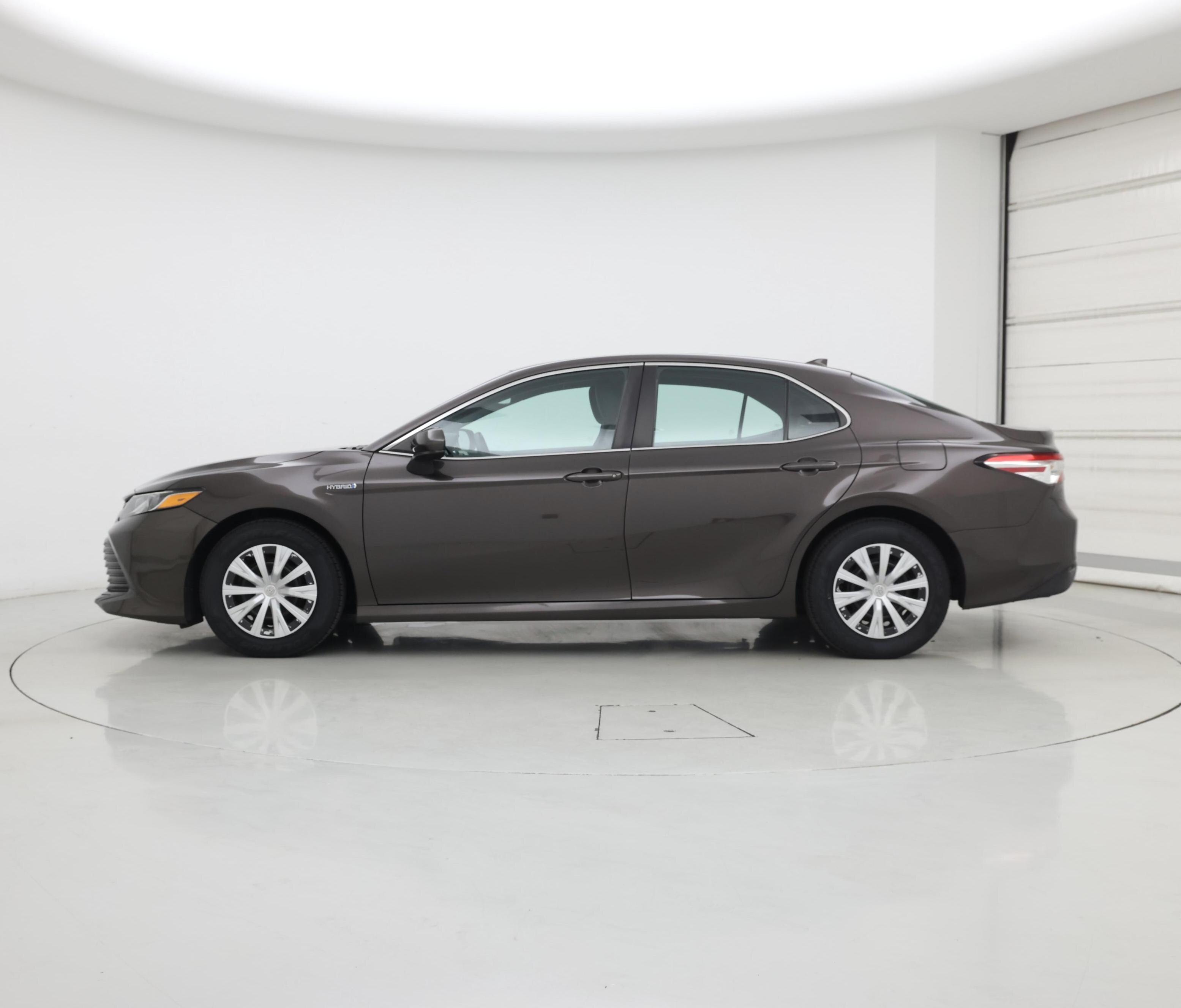 Thumbnail: 2019 Toyota Camry - 3