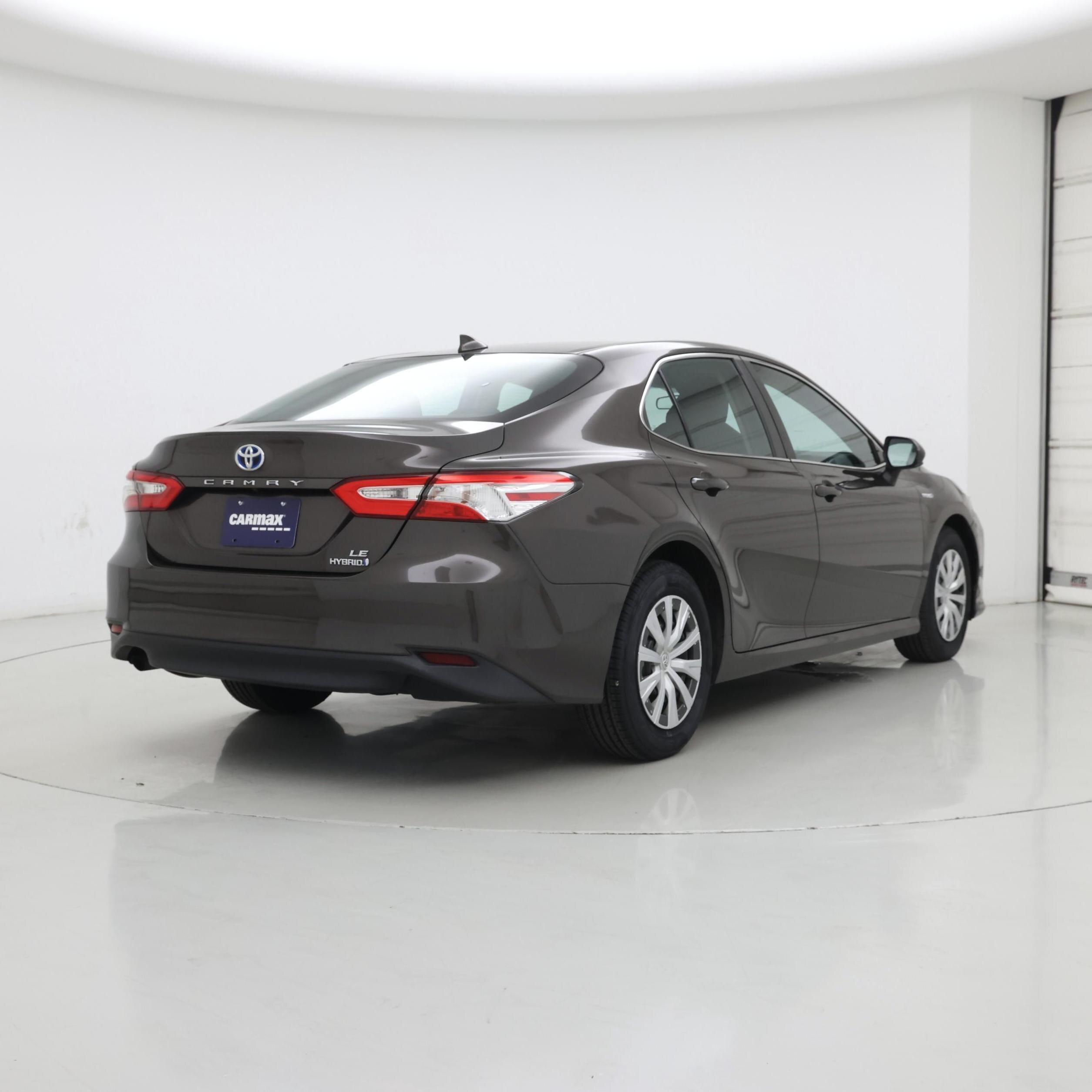 Thumbnail: 2019 Toyota Camry - 8