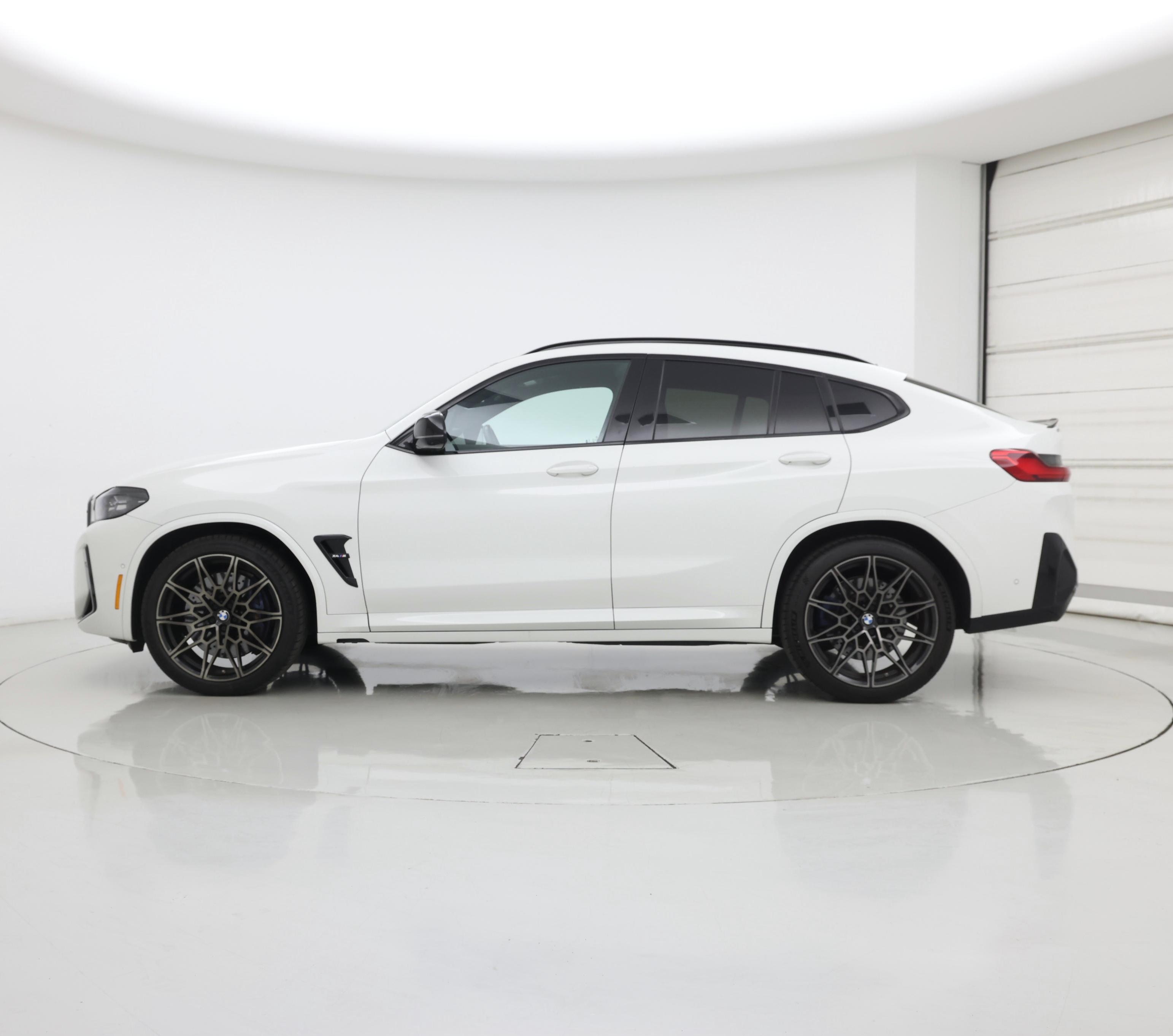 Thumbnail: 2024 BMW X4 - 3