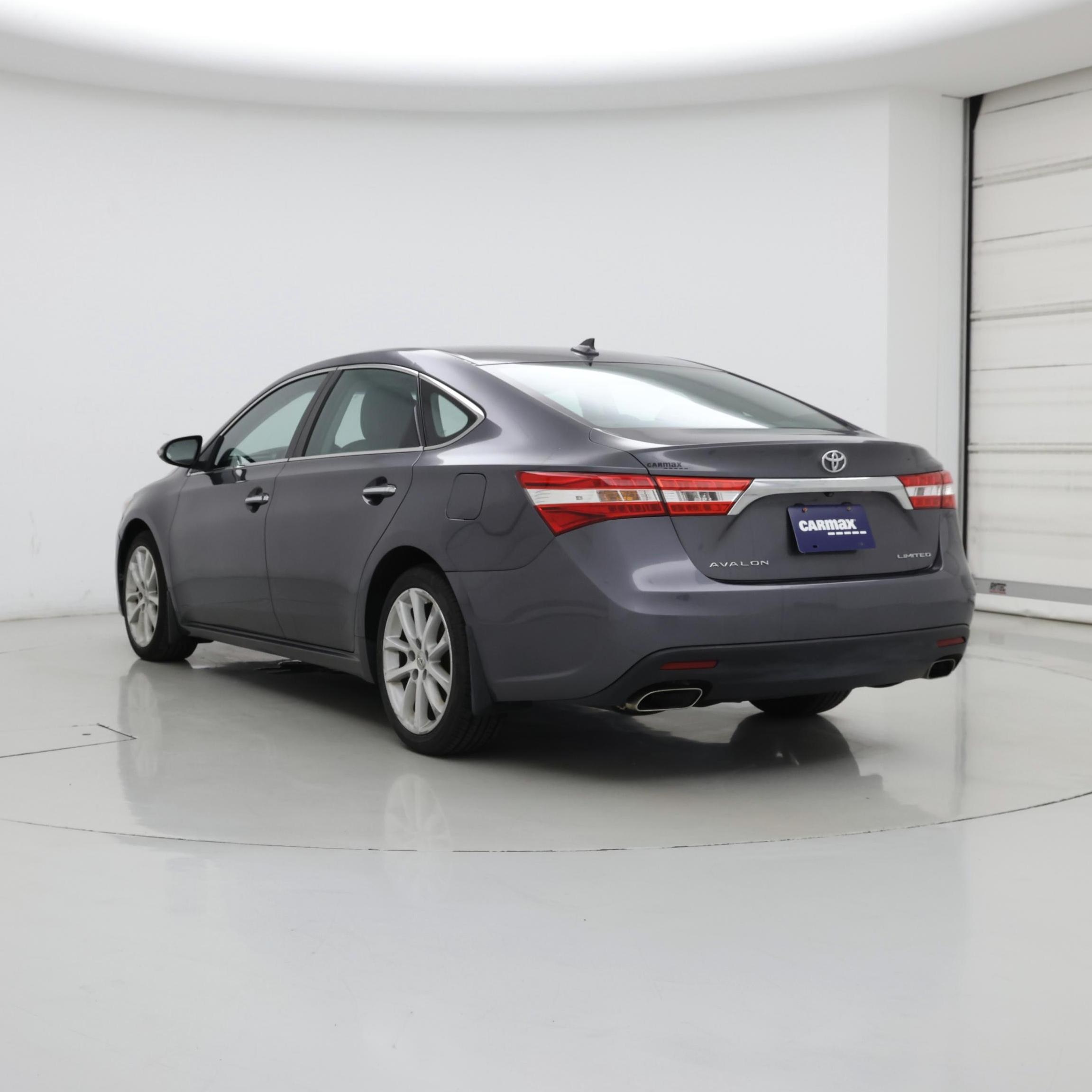 Thumbnail: 2014 Toyota Avalon - 2