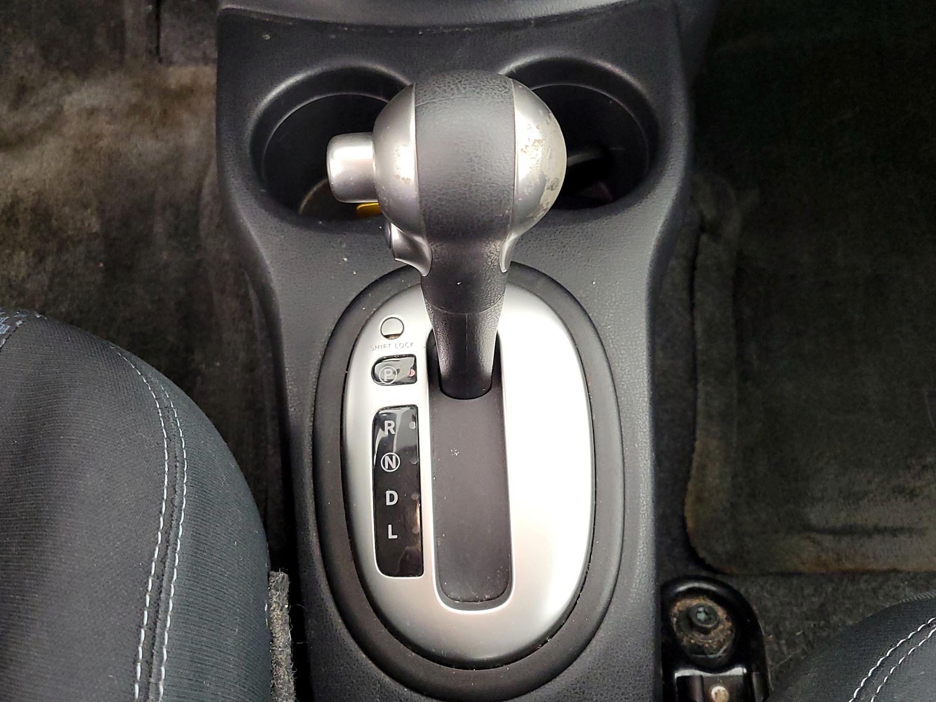 Thumbnail: 2016 Nissan Versa Note - 18
