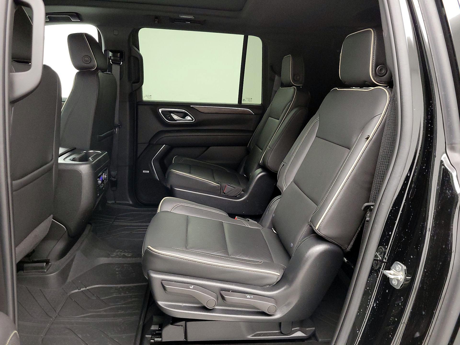 Thumbnail: 2022 Chevrolet Suburban - 20