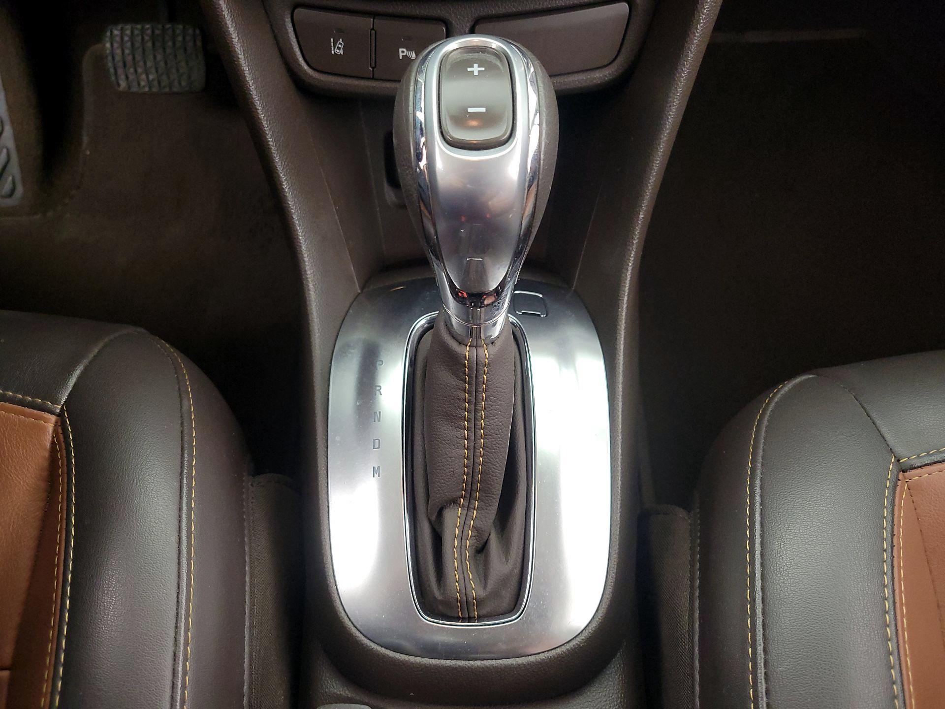 Thumbnail: 2015 Buick Encore - 18