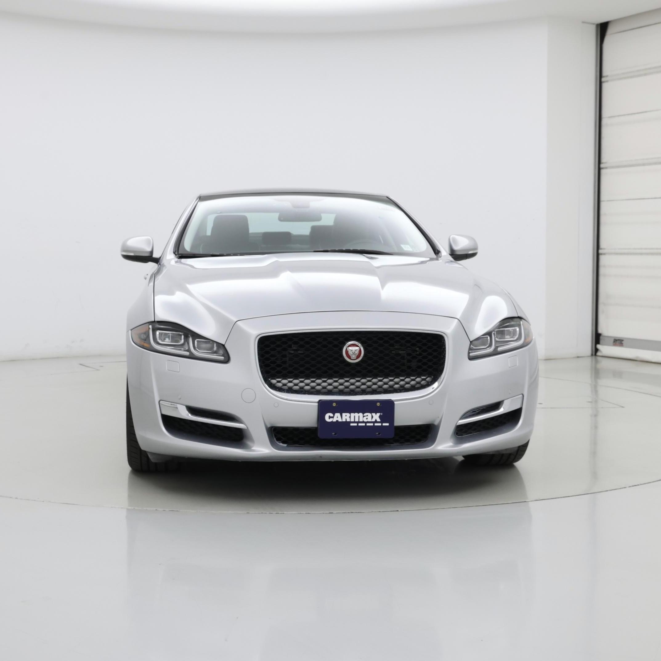Thumbnail: 2016 Jaguar XJ - 5