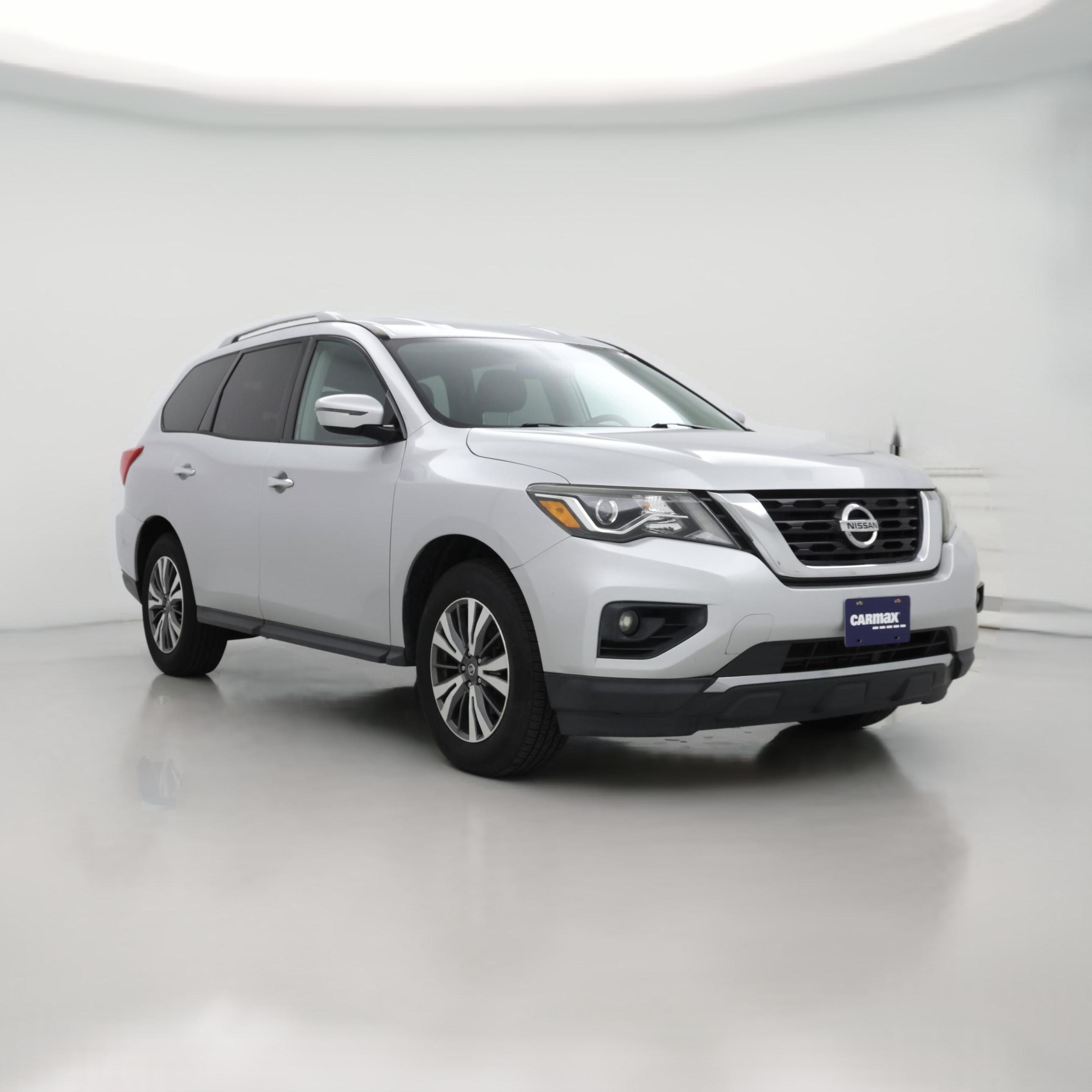 Thumbnail: 2017 Nissan Pathfinder - 1