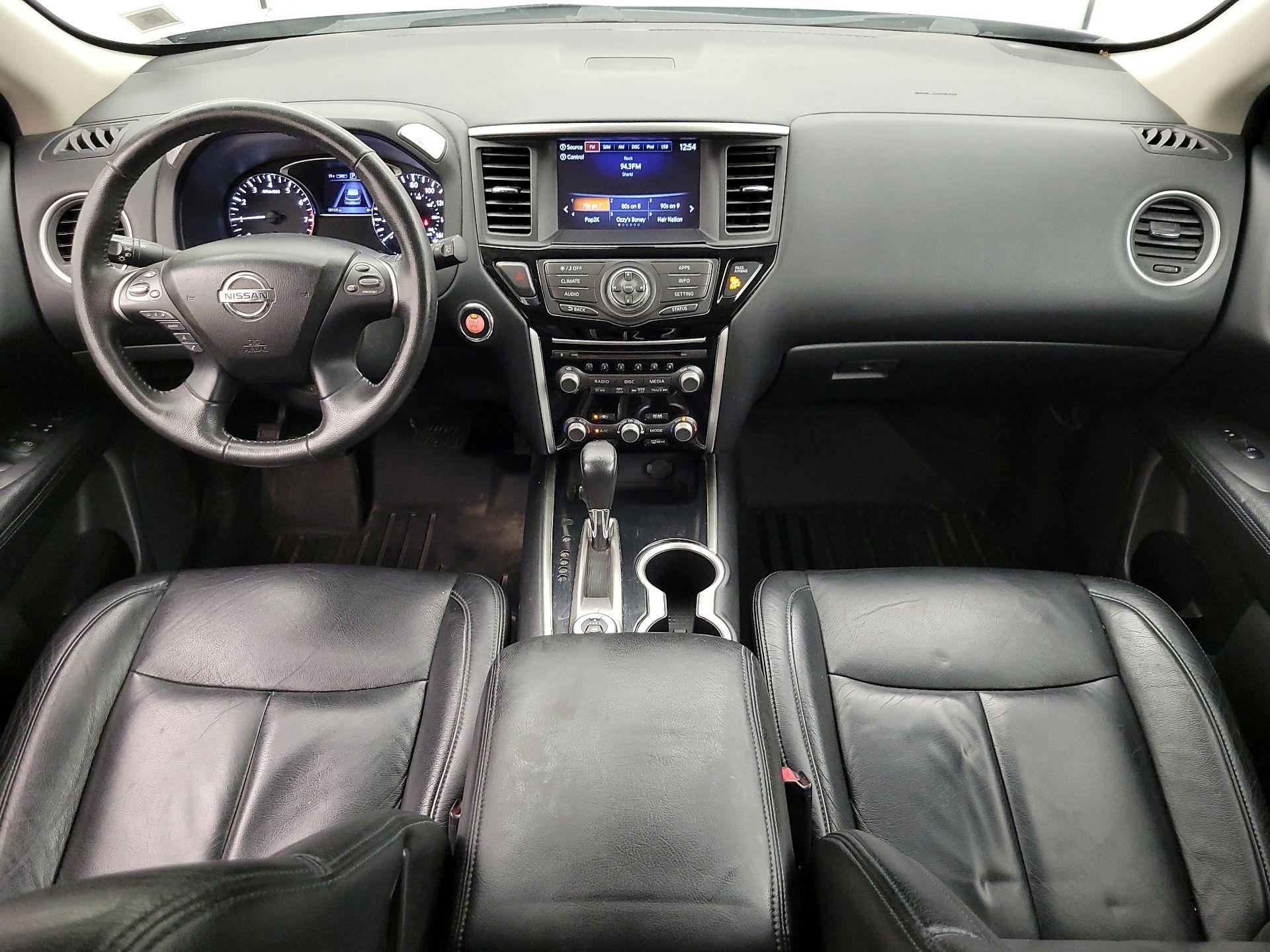 Thumbnail: 2017 Nissan Pathfinder - 9