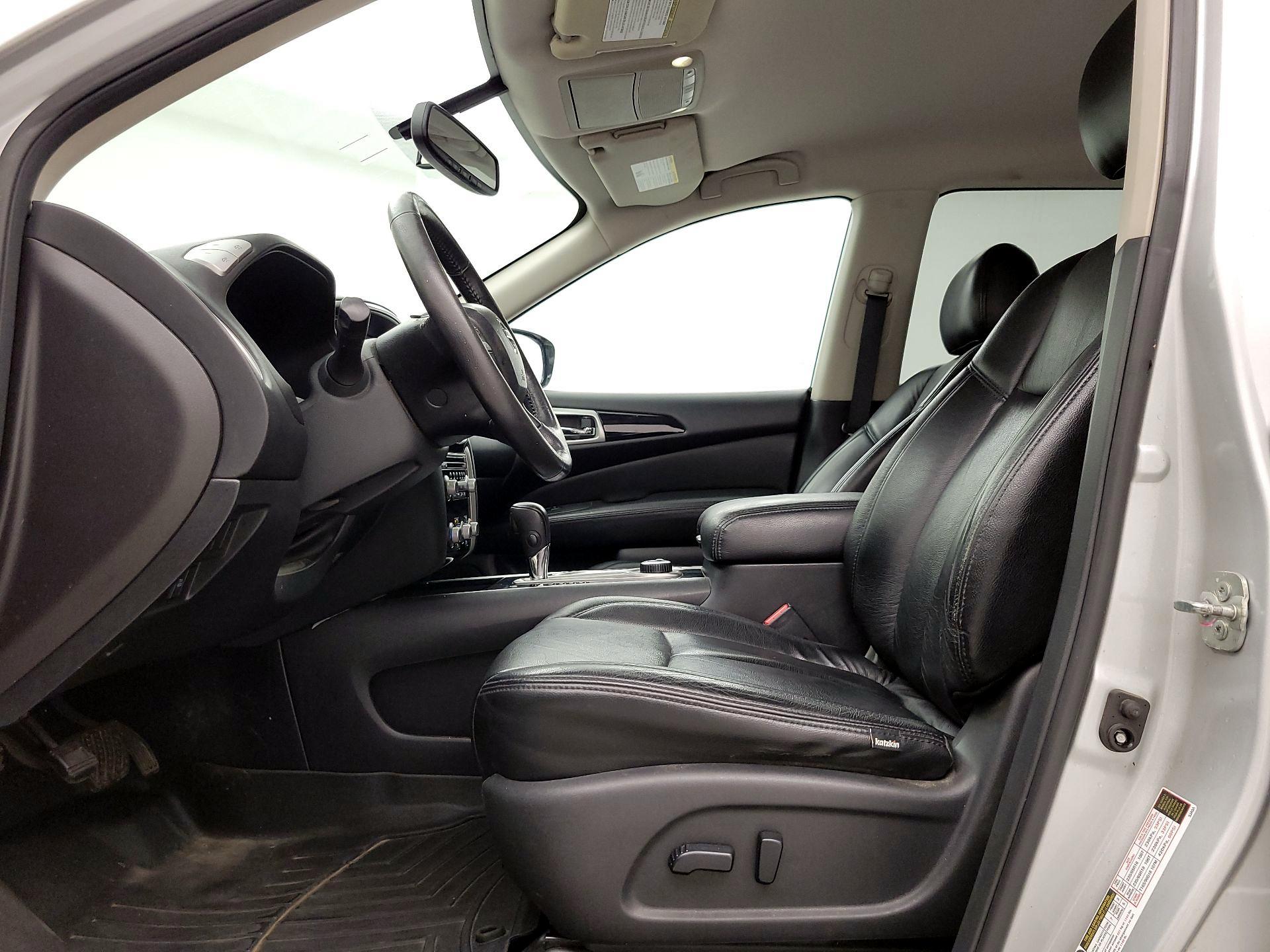 Thumbnail: 2017 Nissan Pathfinder - 11