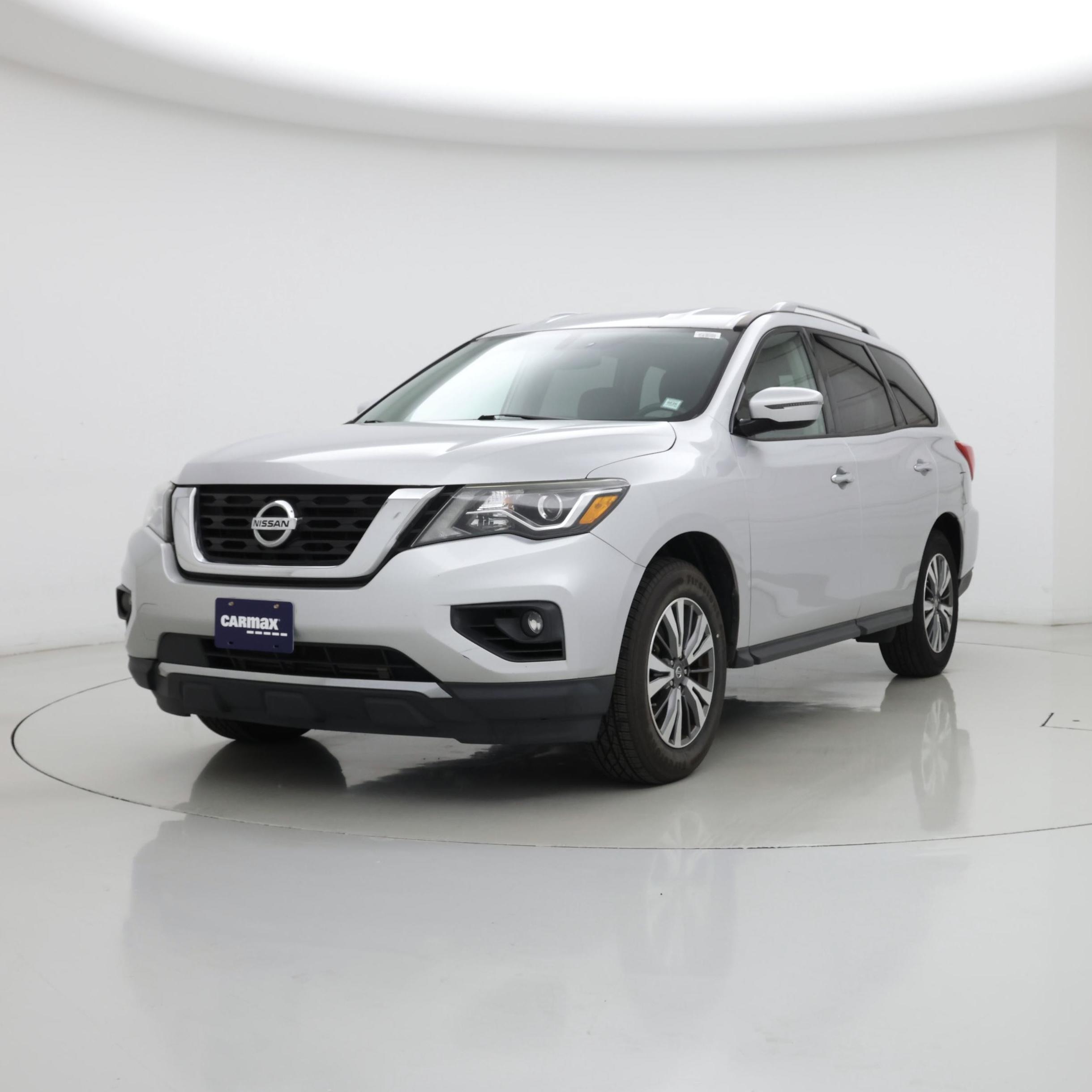 Thumbnail: 2017 Nissan Pathfinder - 4