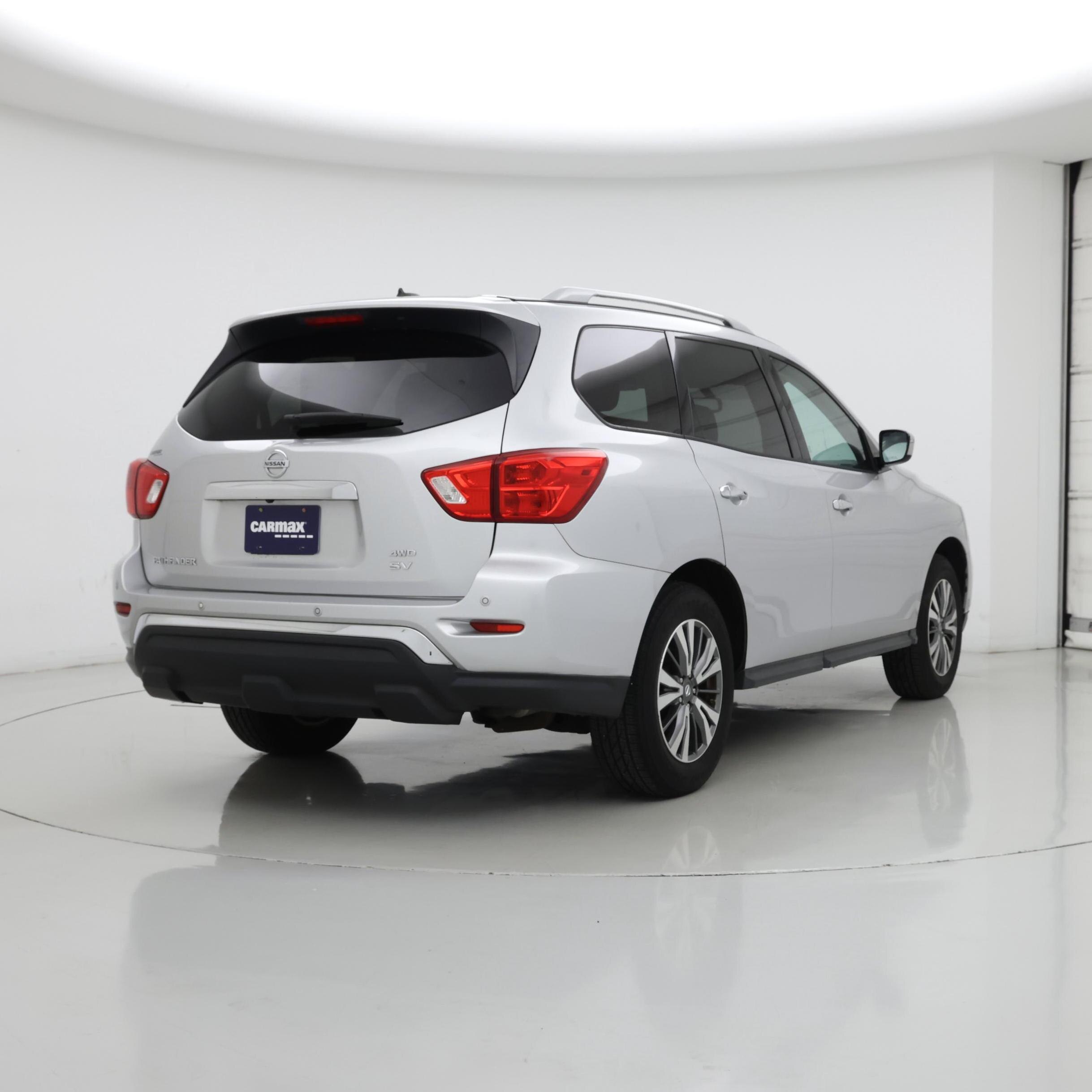 Thumbnail: 2017 Nissan Pathfinder - 8