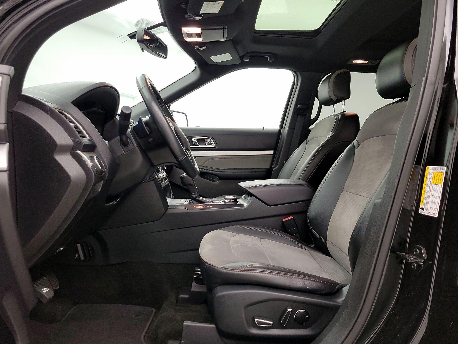 Thumbnail: 2017 Ford Explorer - 11