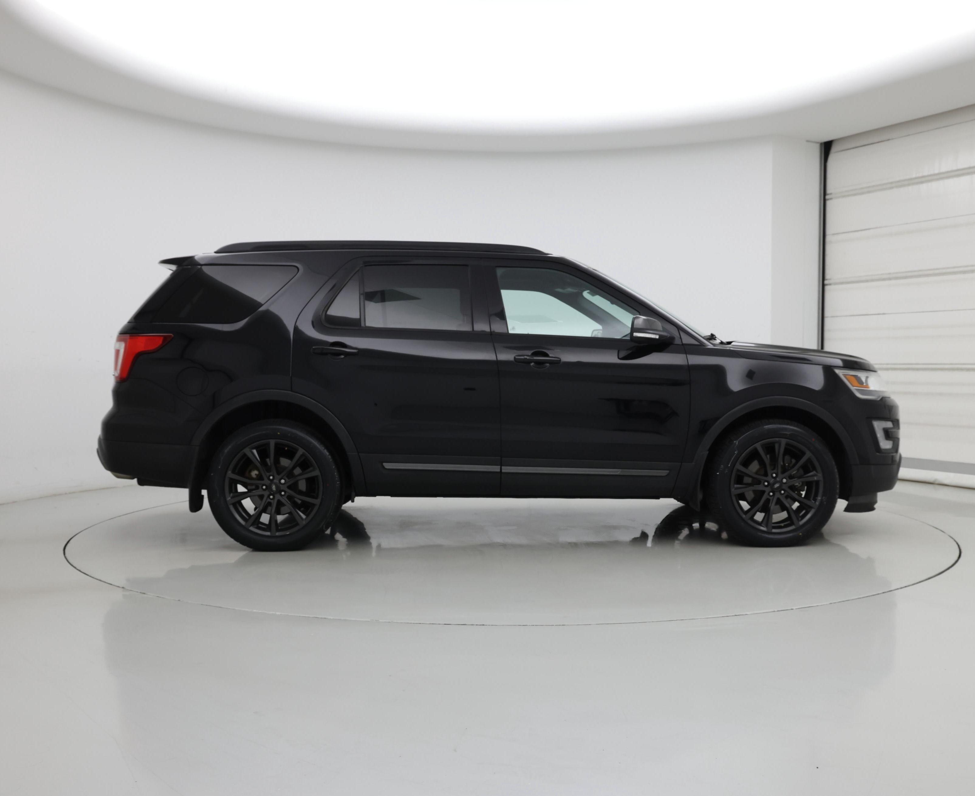 Thumbnail: 2017 Ford Explorer - 7