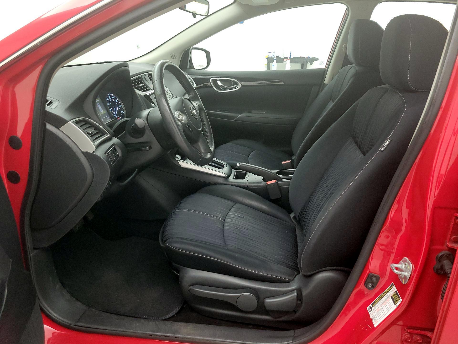 Thumbnail: 2016 Nissan Sentra - 11