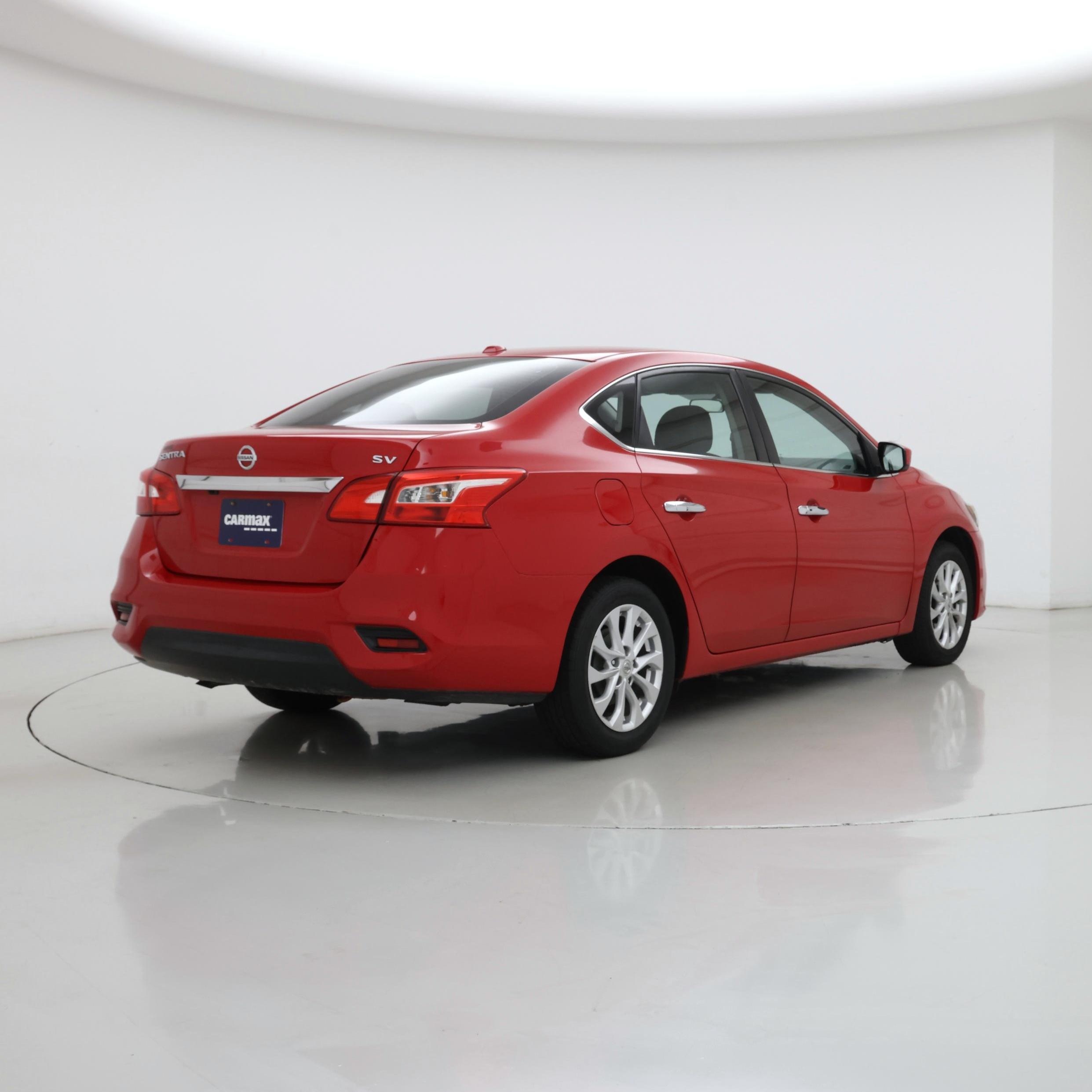 Thumbnail: 2016 Nissan Sentra - 8