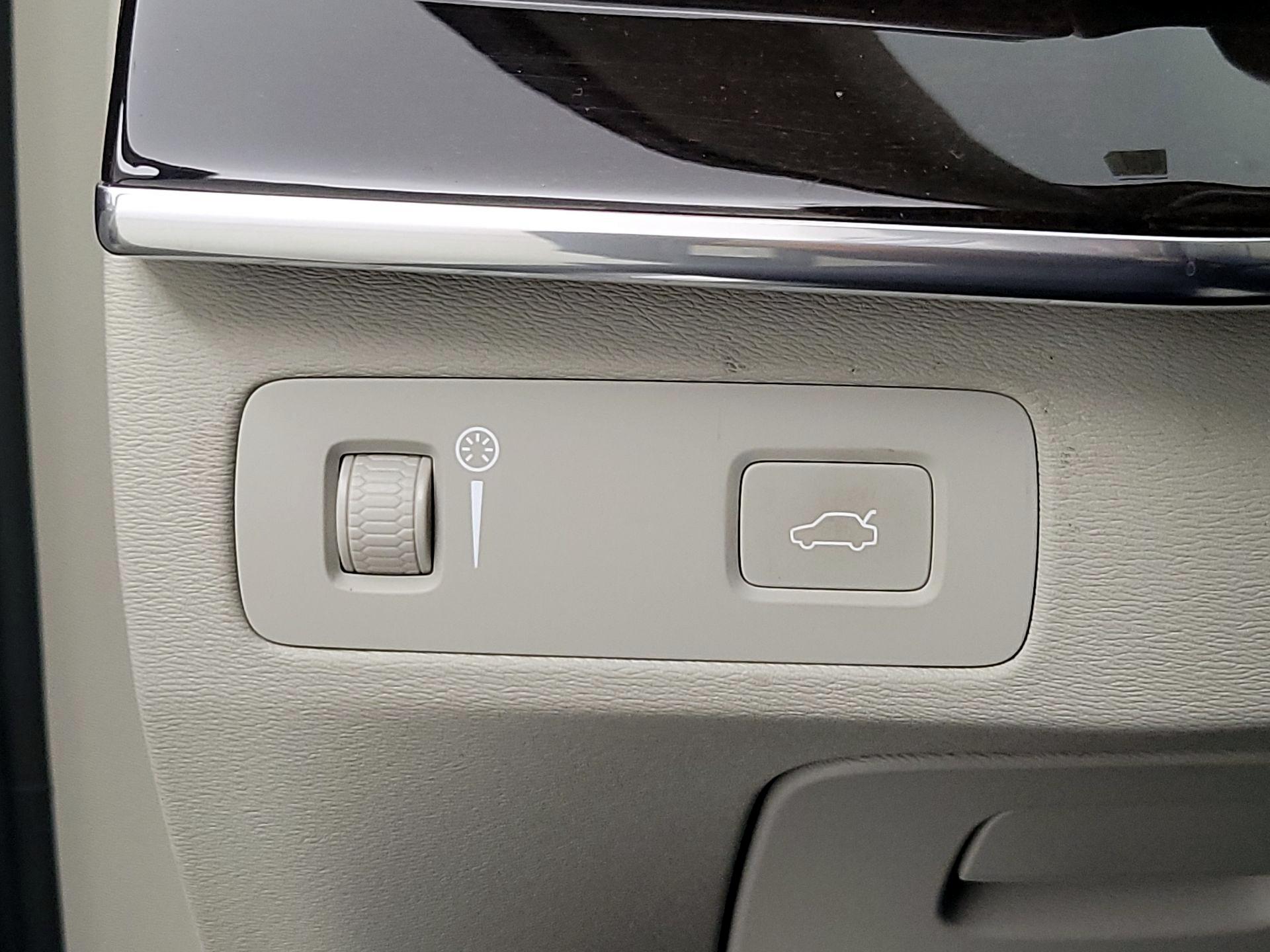 Thumbnail: 2019 Volvo XC90 - 13