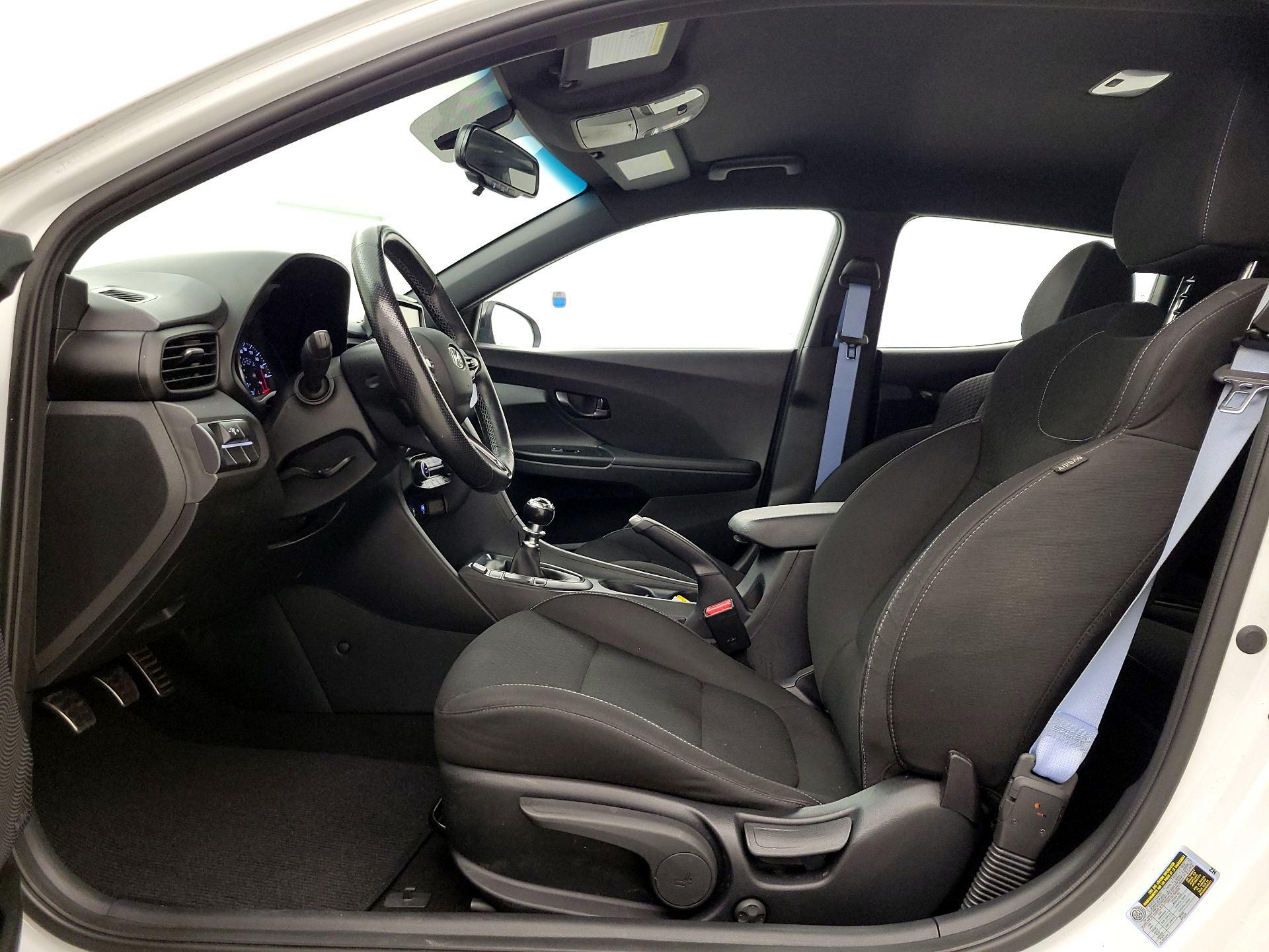 Thumbnail: 2020 Hyundai Veloster - 11