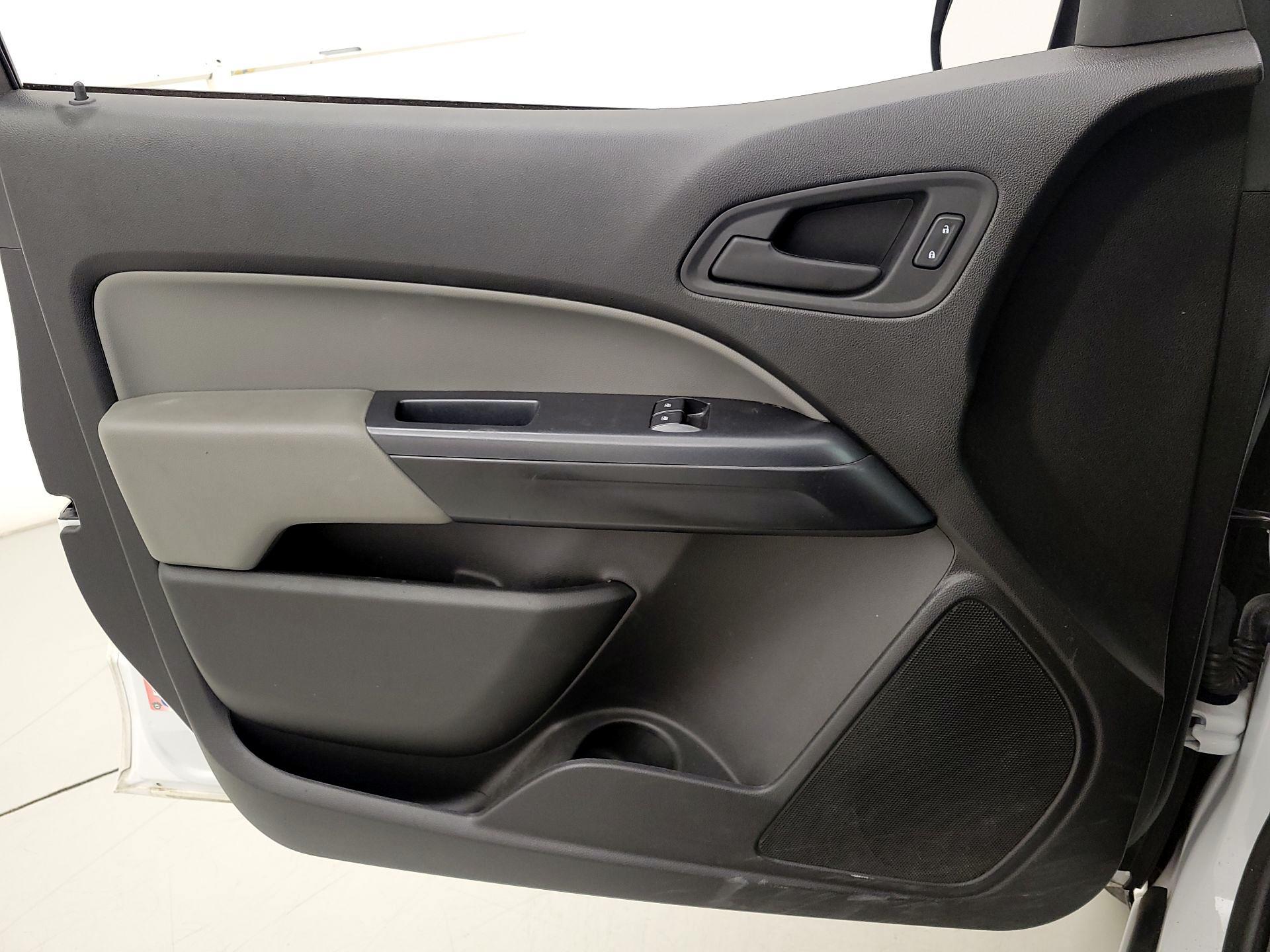Thumbnail: 2021 Chevrolet Colorado - 12