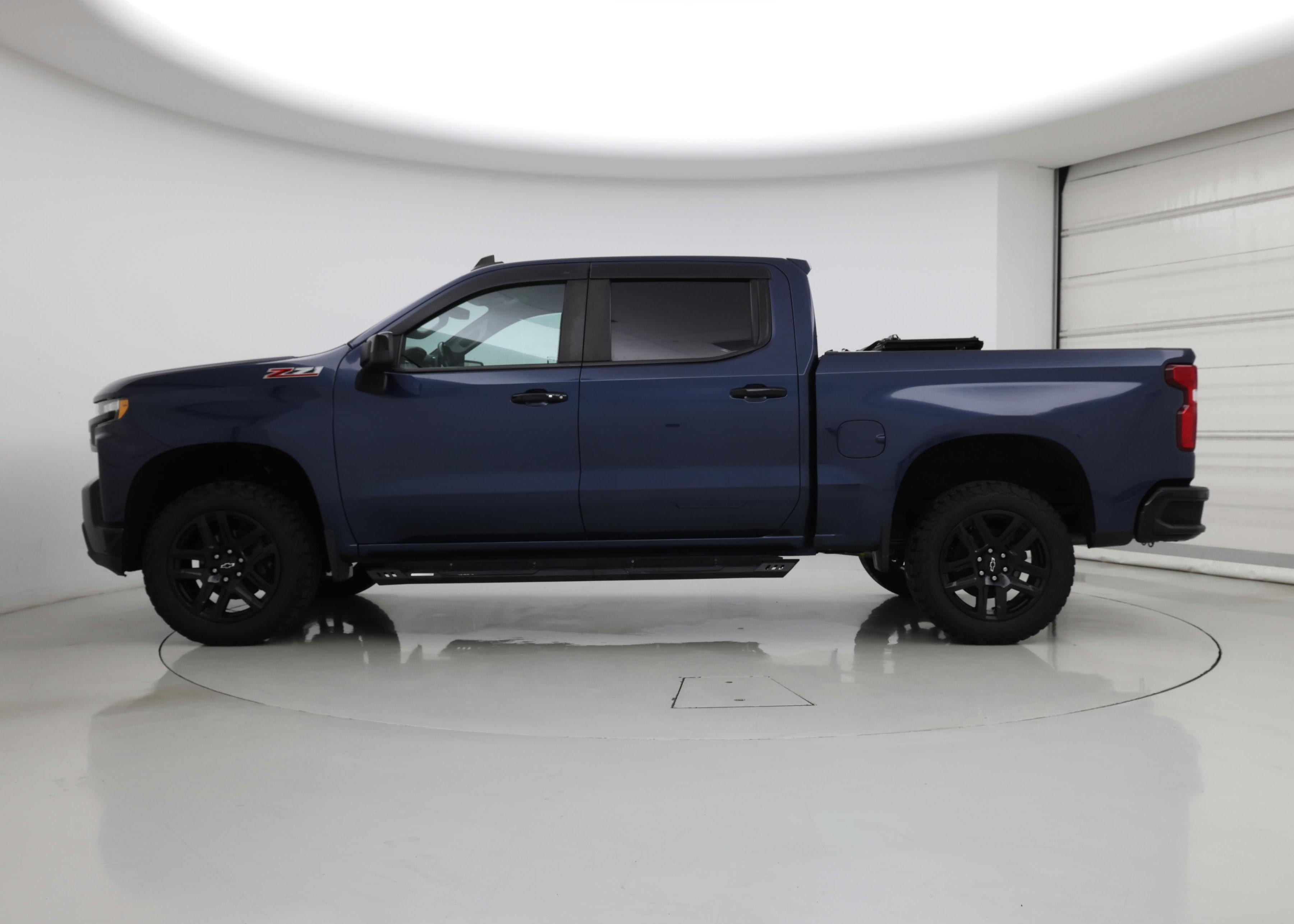 Thumbnail: 2021 Chevrolet Silverado 1500 - 3