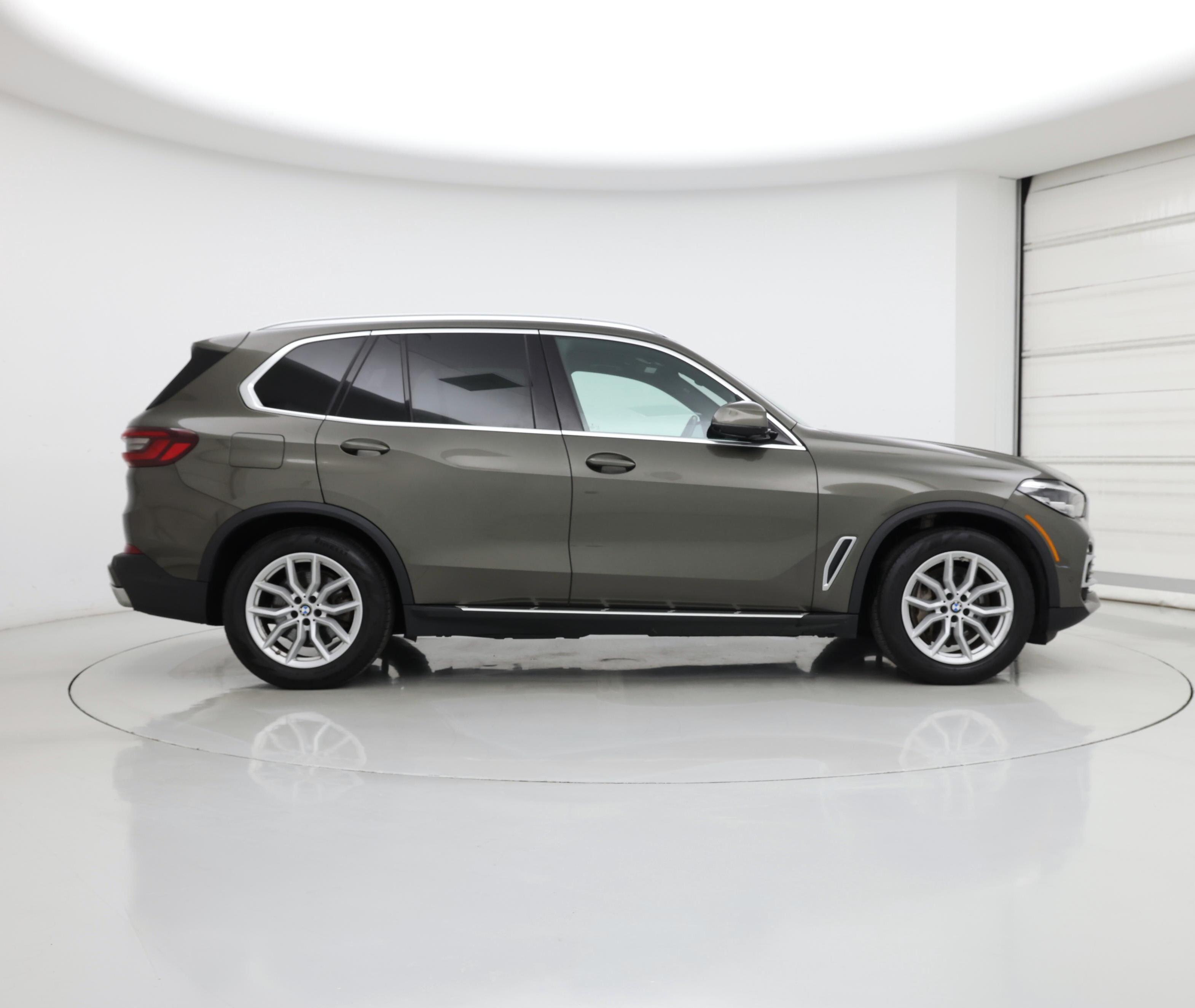 Thumbnail: 2021 BMW X5 - 7