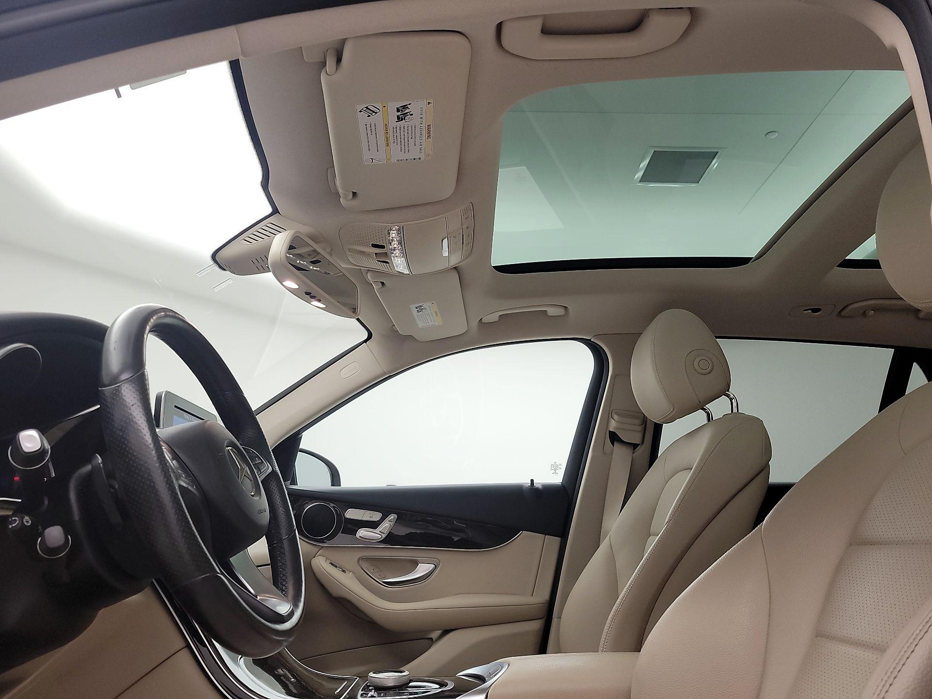 Thumbnail: 2018 Mercedes-Benz GLC - 20