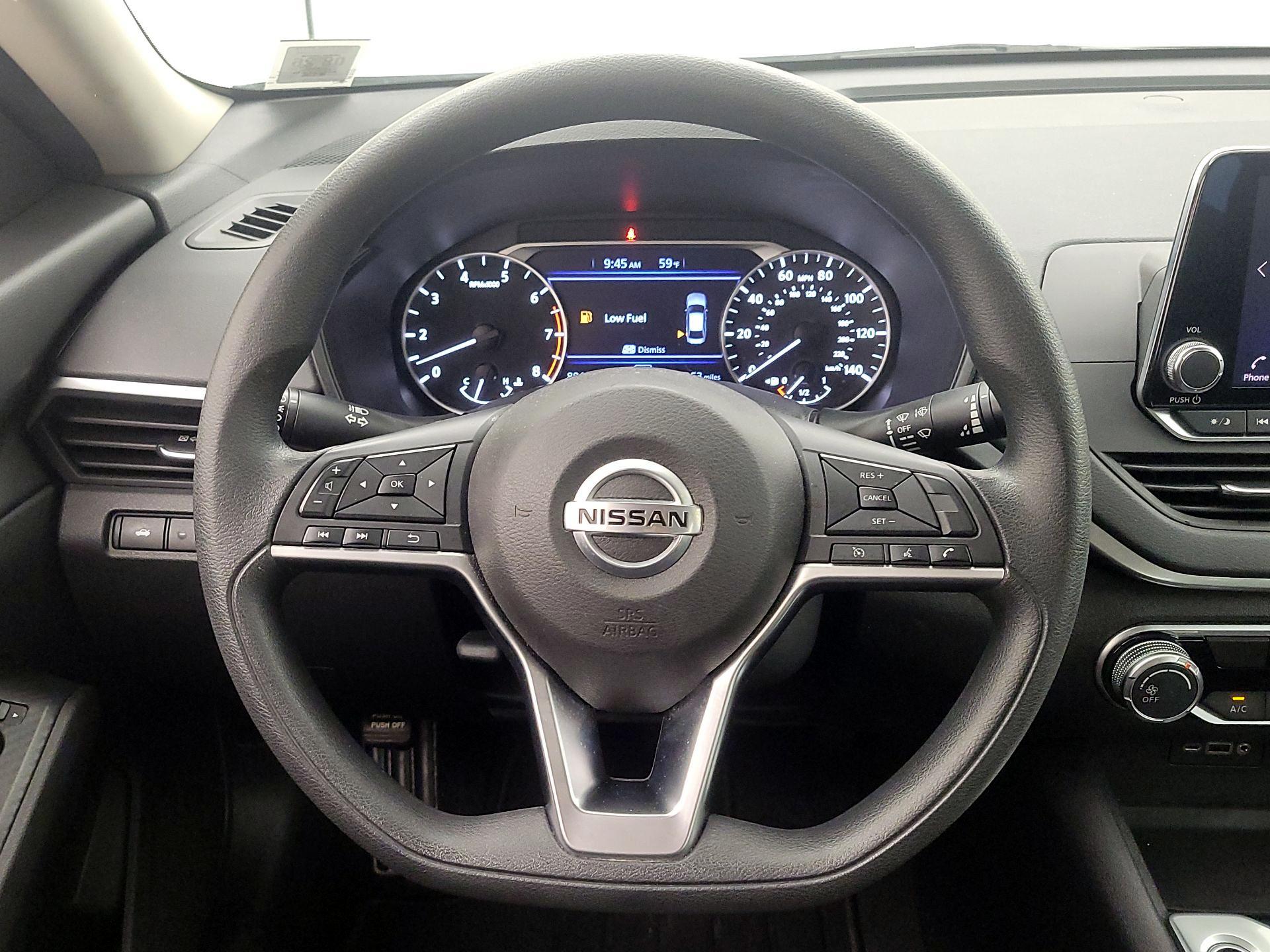 Thumbnail: 2019 Nissan Altima - 10