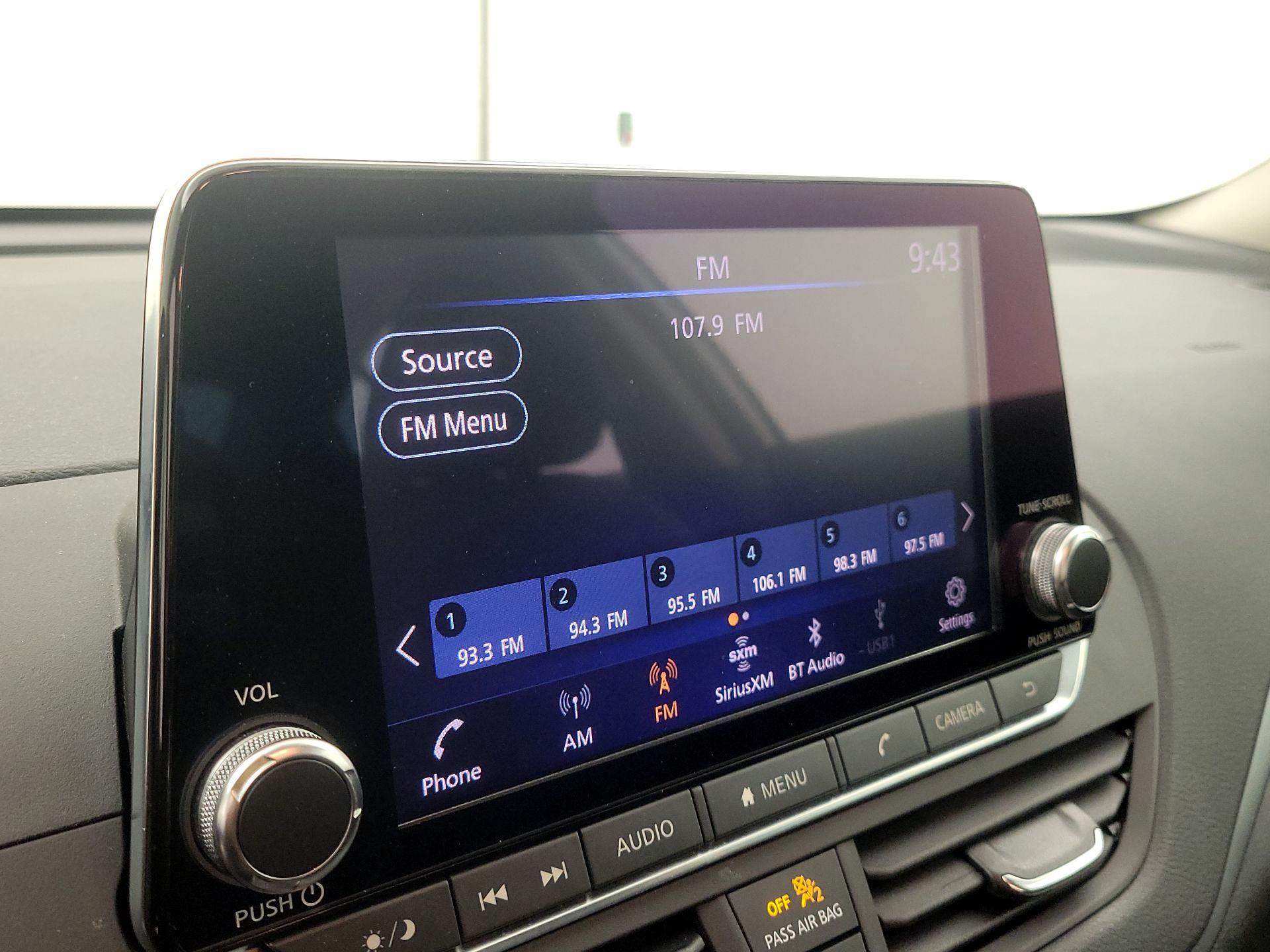 Thumbnail: 2019 Nissan Altima - 15