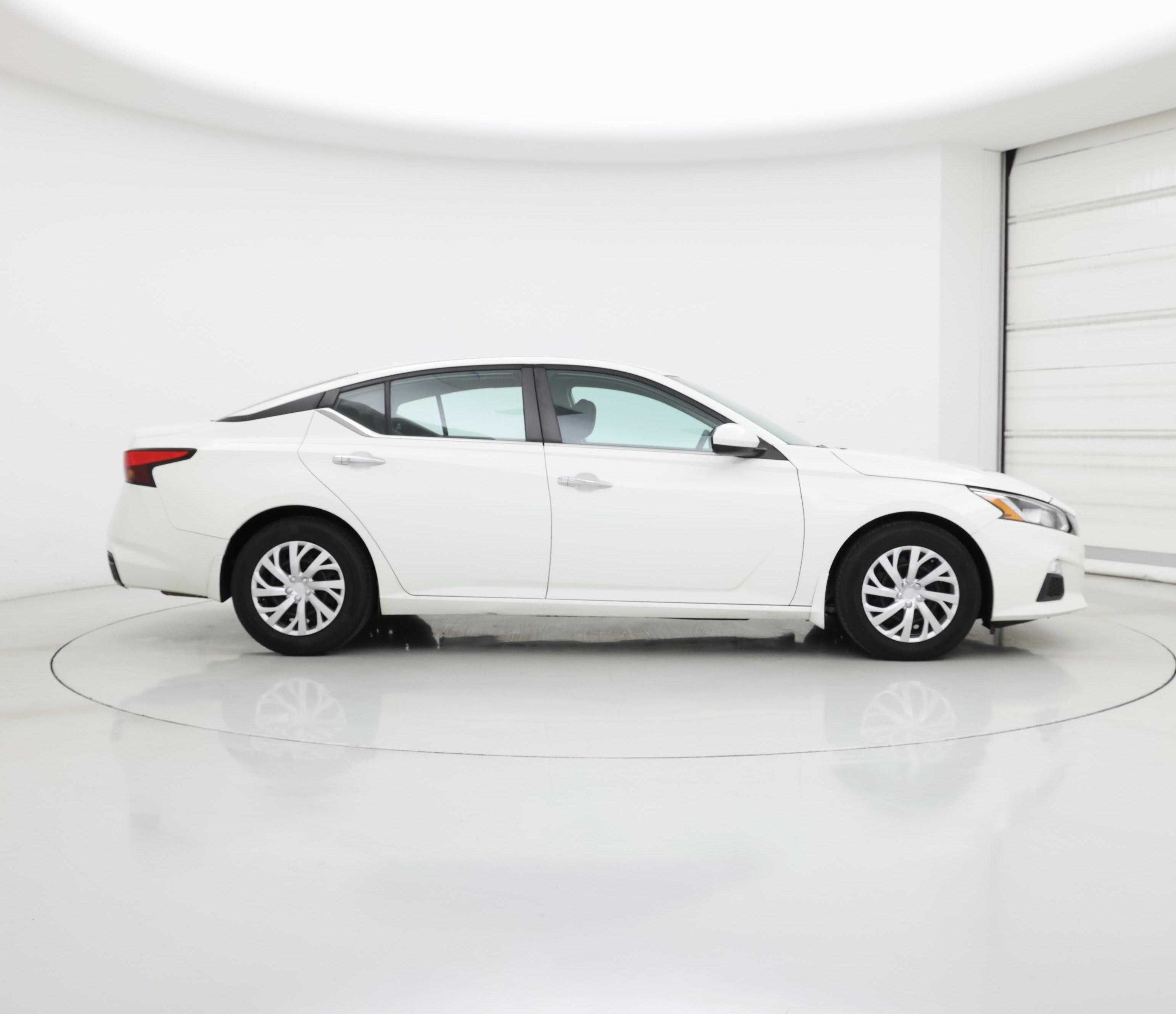 Thumbnail: 2019 Nissan Altima - 7