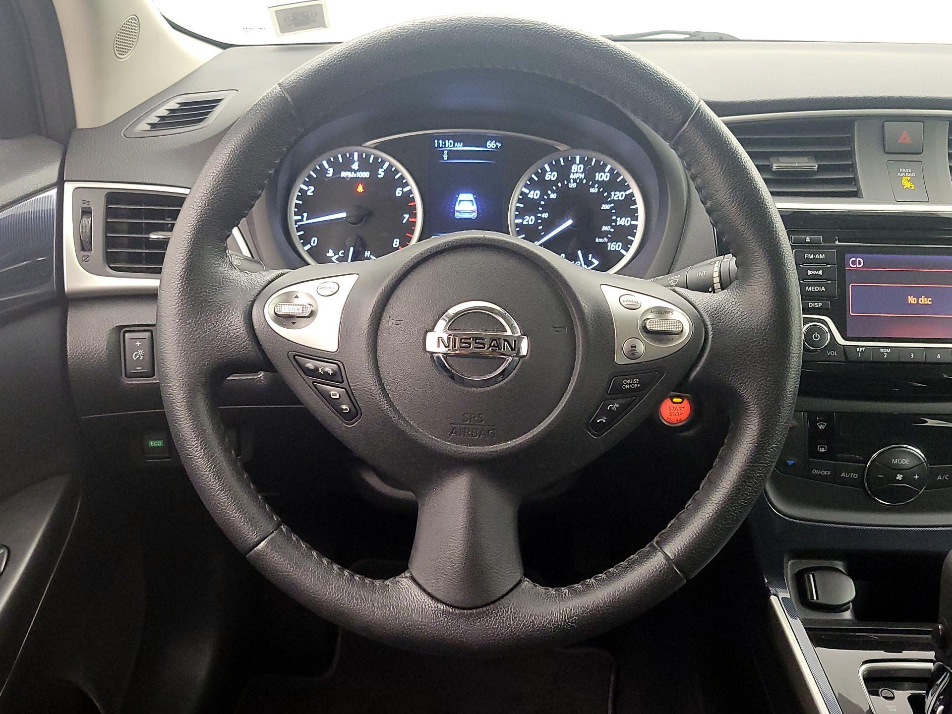 Thumbnail: 2018 Nissan Sentra - 10