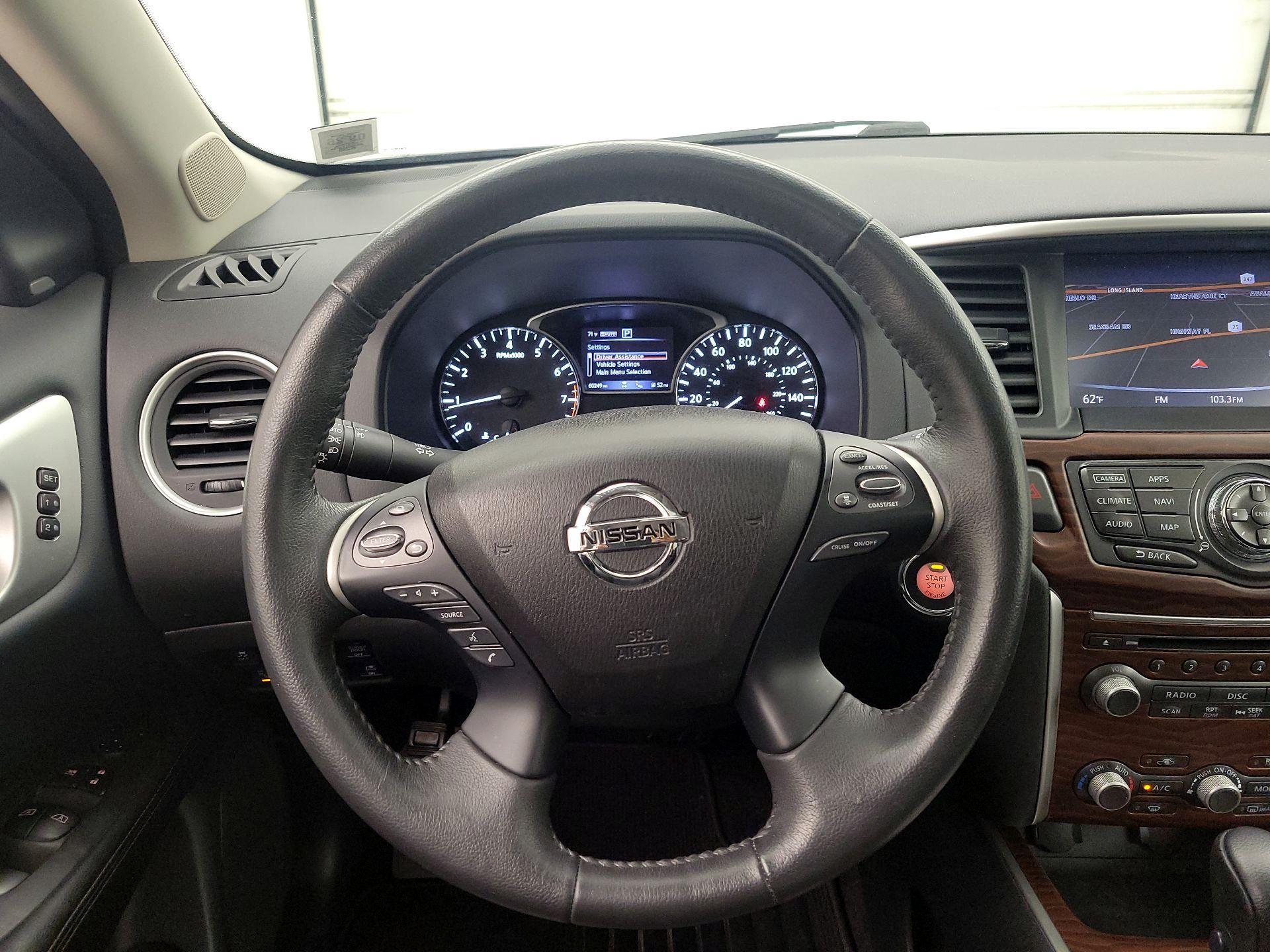 Thumbnail: 2017 Nissan Pathfinder - 10