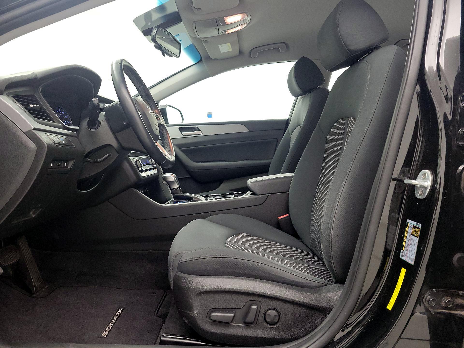Thumbnail: 2019 Hyundai Sonata - 11