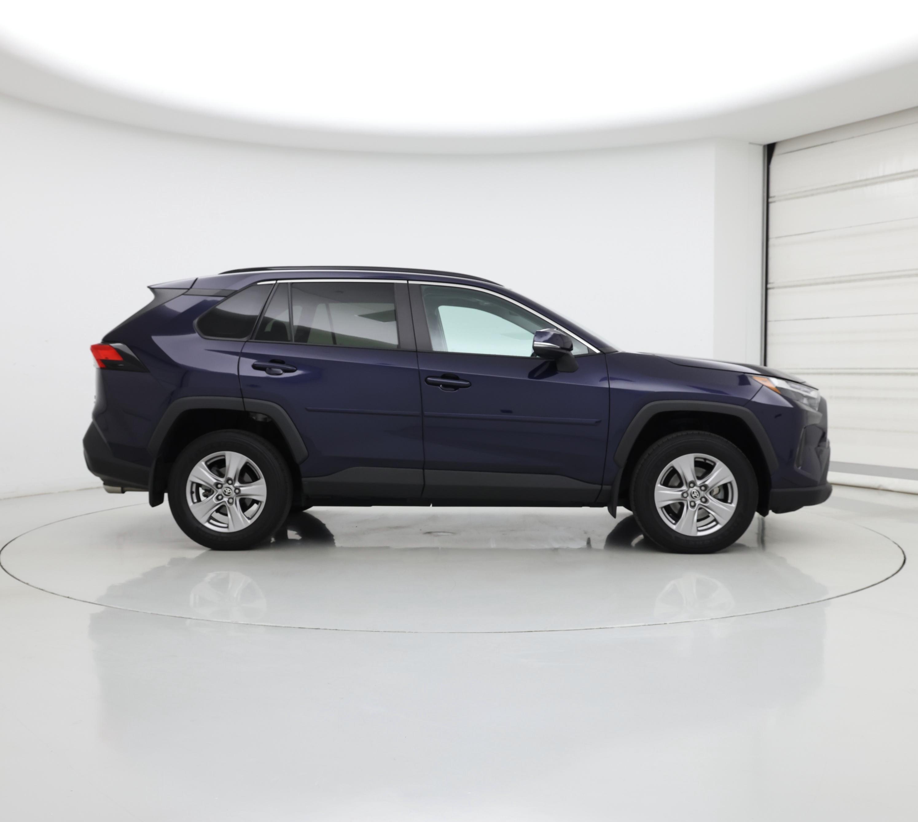 Thumbnail: 2022 Toyota RAV4 - 7