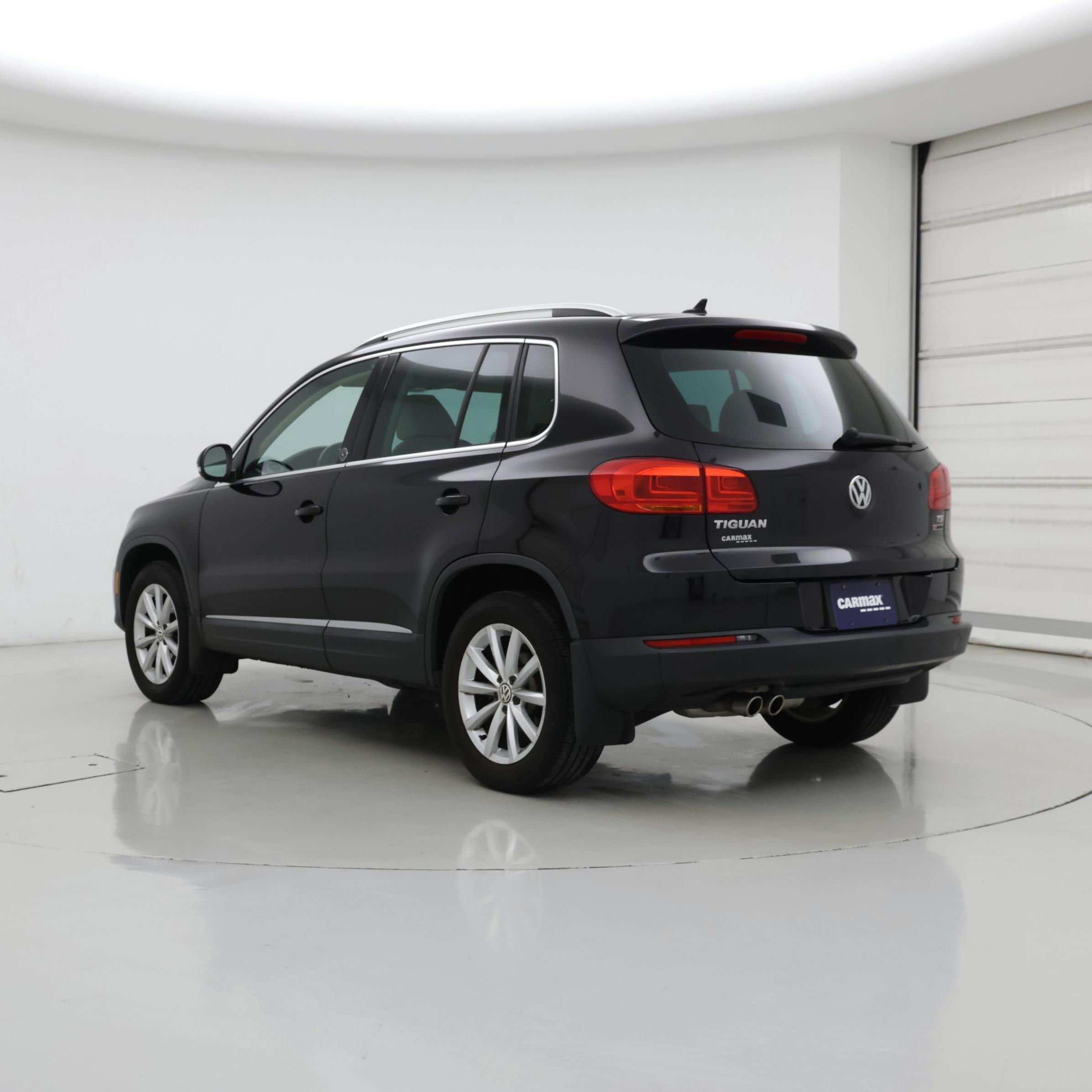 Thumbnail: 2017 Volkswagen Tiguan - 2