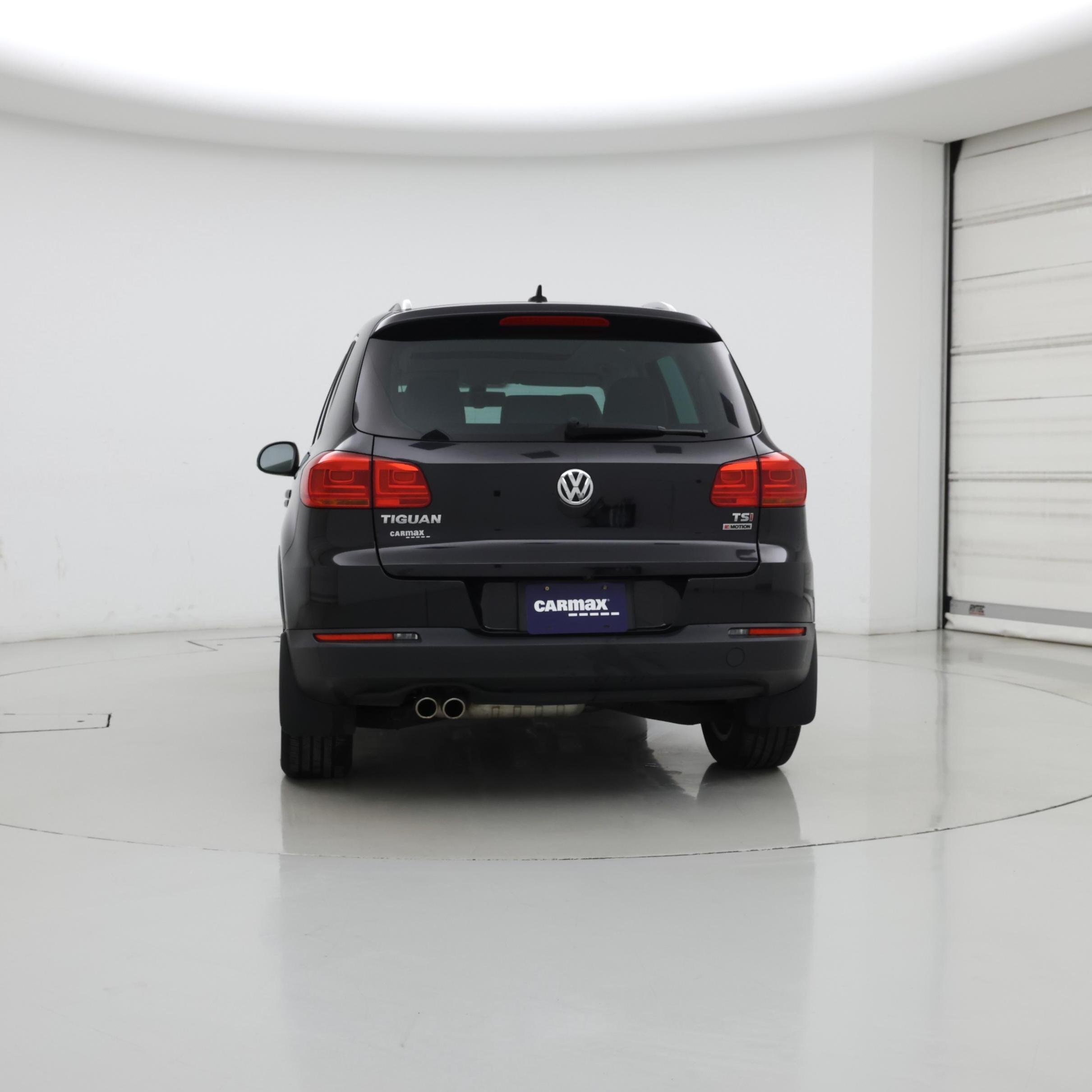 Thumbnail: 2017 Volkswagen Tiguan - 6