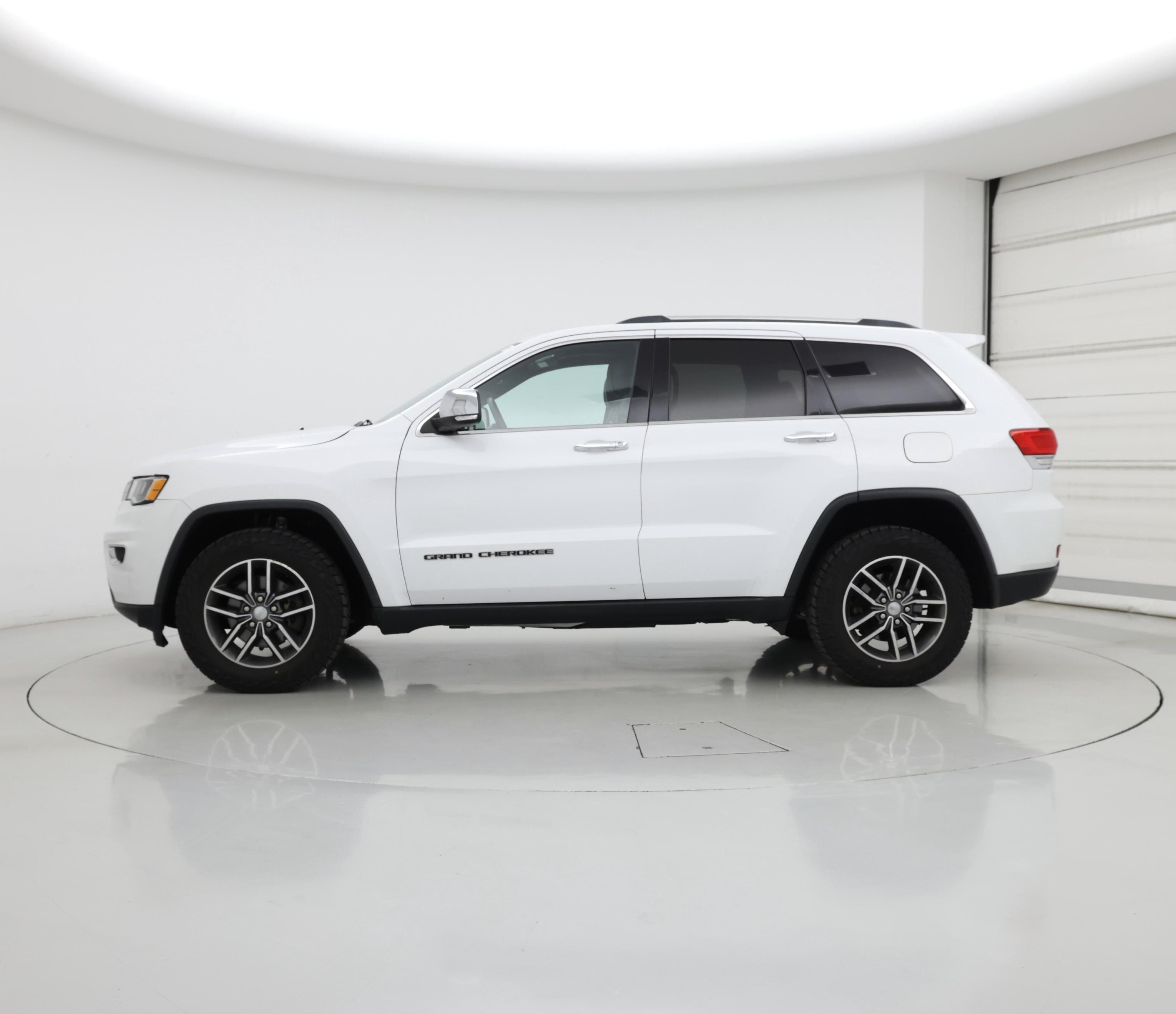 Thumbnail: 2018 Jeep Grand Cherokee - 3