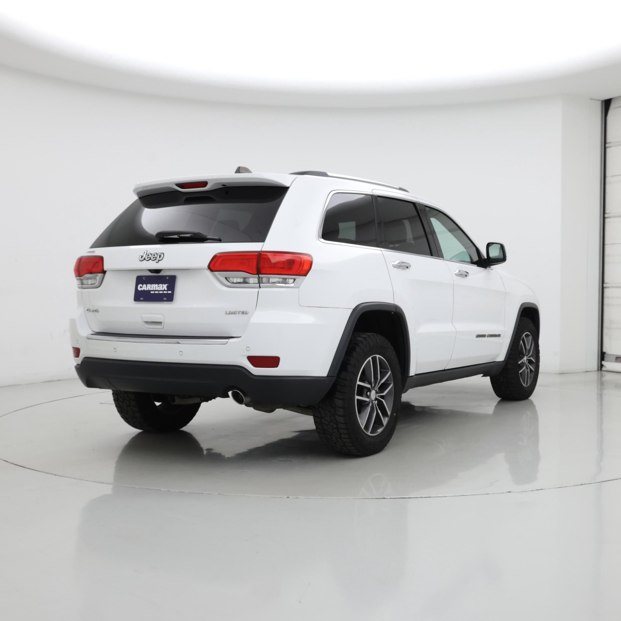 Thumbnail: 2018 Jeep Grand Cherokee - 8