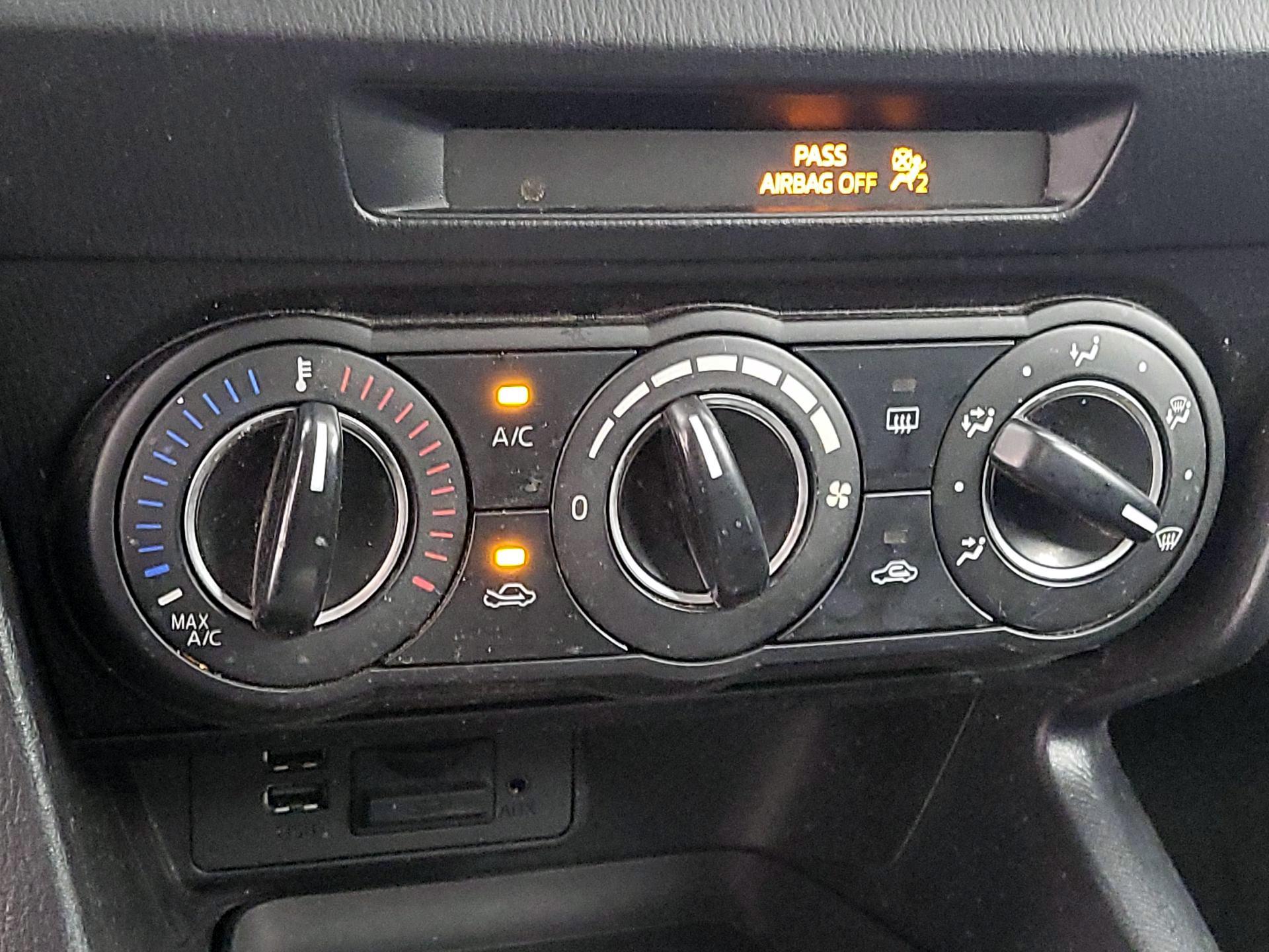 Thumbnail: 2018 Mazda Mazda3 - 16