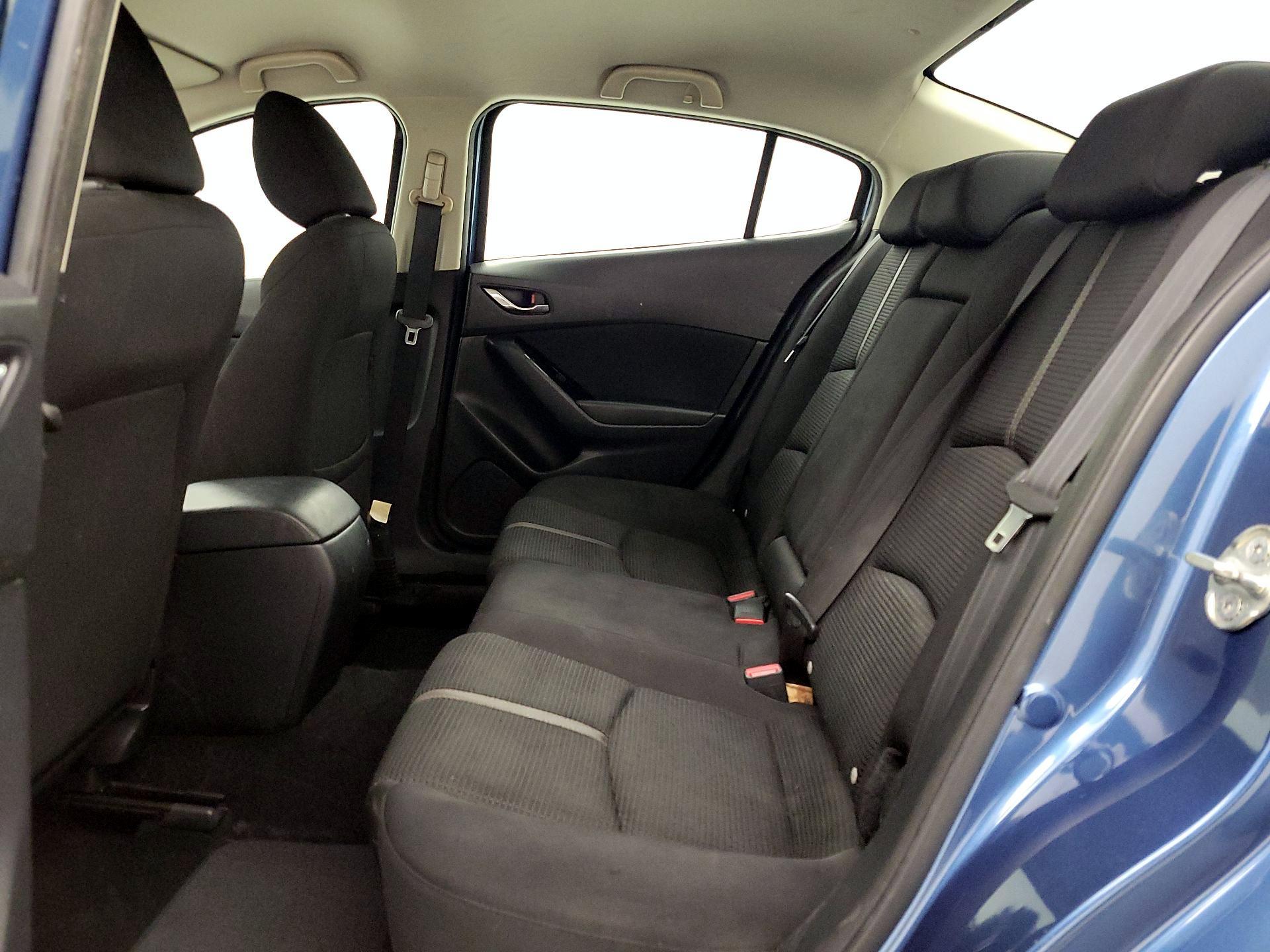 Thumbnail: 2018 Mazda Mazda3 - 19